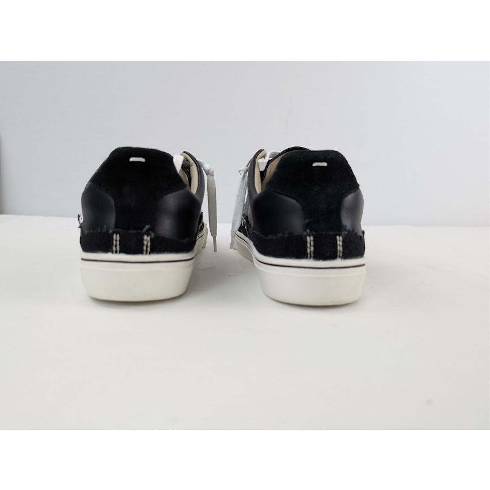 Maison Margiela o1rshd1 Evolution Low Sneakers in Black / White Size US 13 / EU 46 - 12 Thumbnail