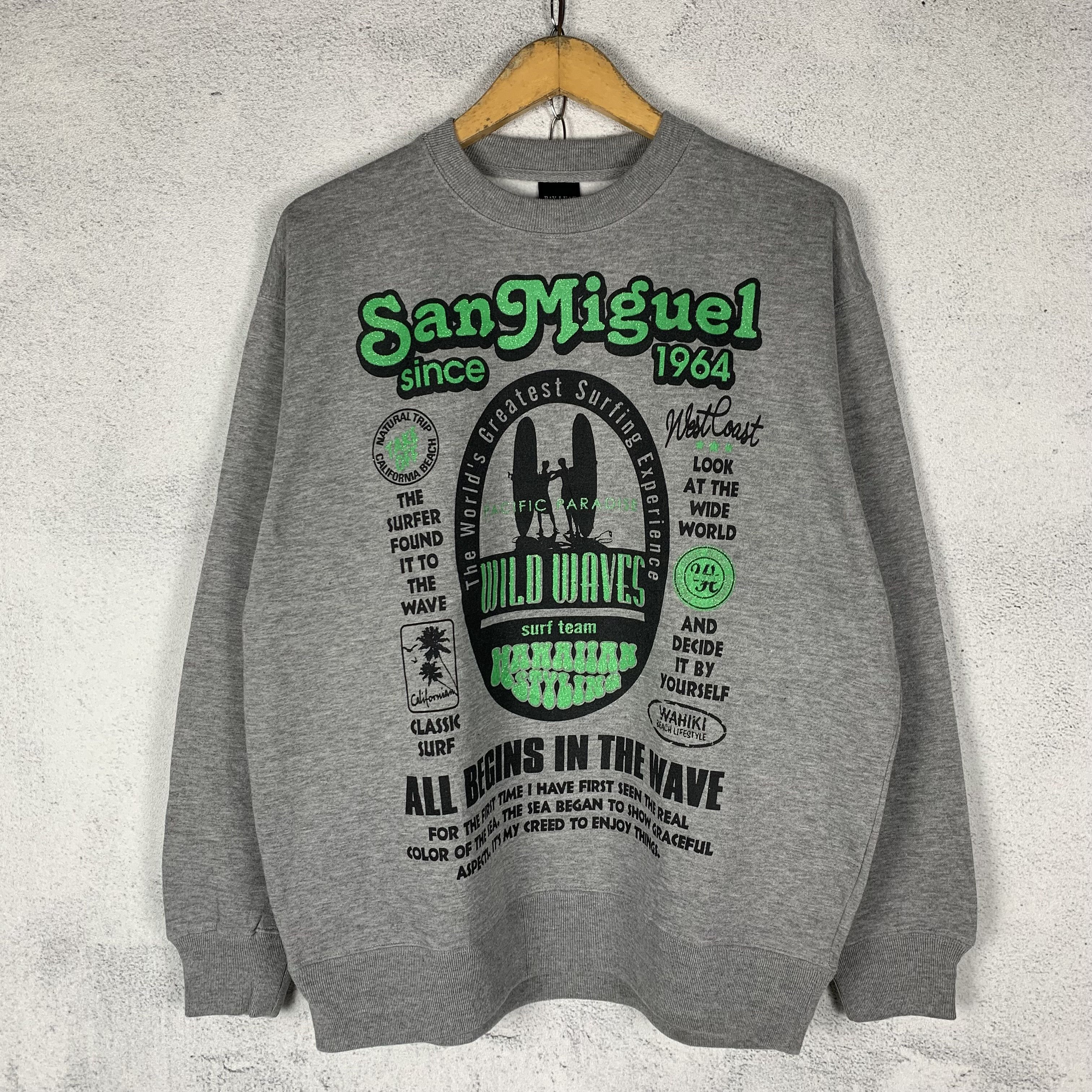 Vintage San Miguel Wild Waves Surf Team Hawaiian Sweatshirt Crewneck Size US L / EU 52-54 / 3 - 1 Thumbnail