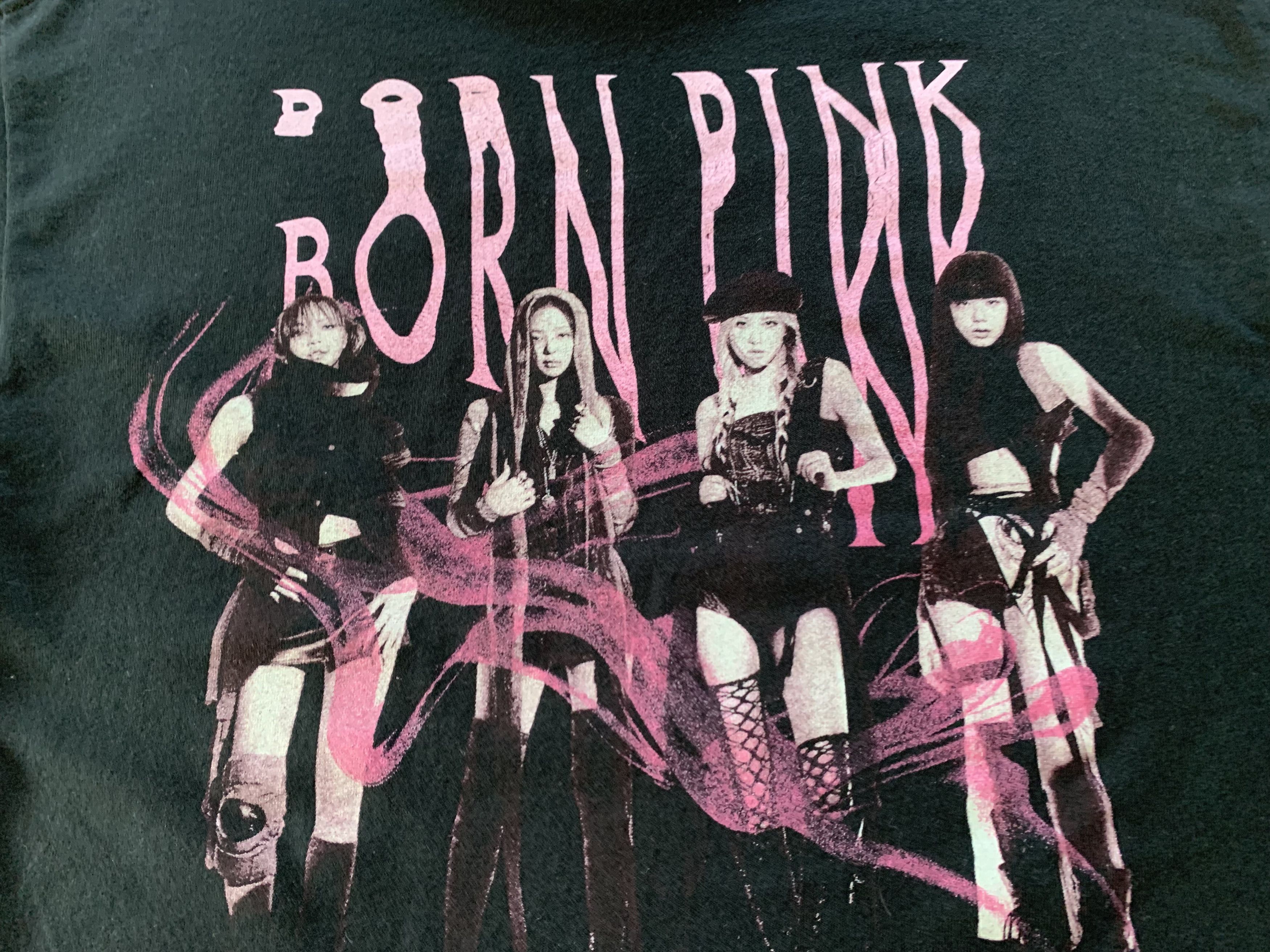 Band Tees Black Pink Born Pink Long Sleeve 2022 Size US M / EU 48-50 / 2 - 6 Thumbnail