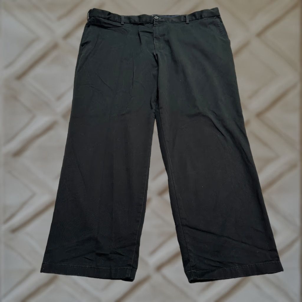 Dockers DOCKERS Mens Pants 44x32 Black Flat Front Straight Dress Work Relaxed Fit Casual Size US 44 / EU 60 - 1 Thumbnail