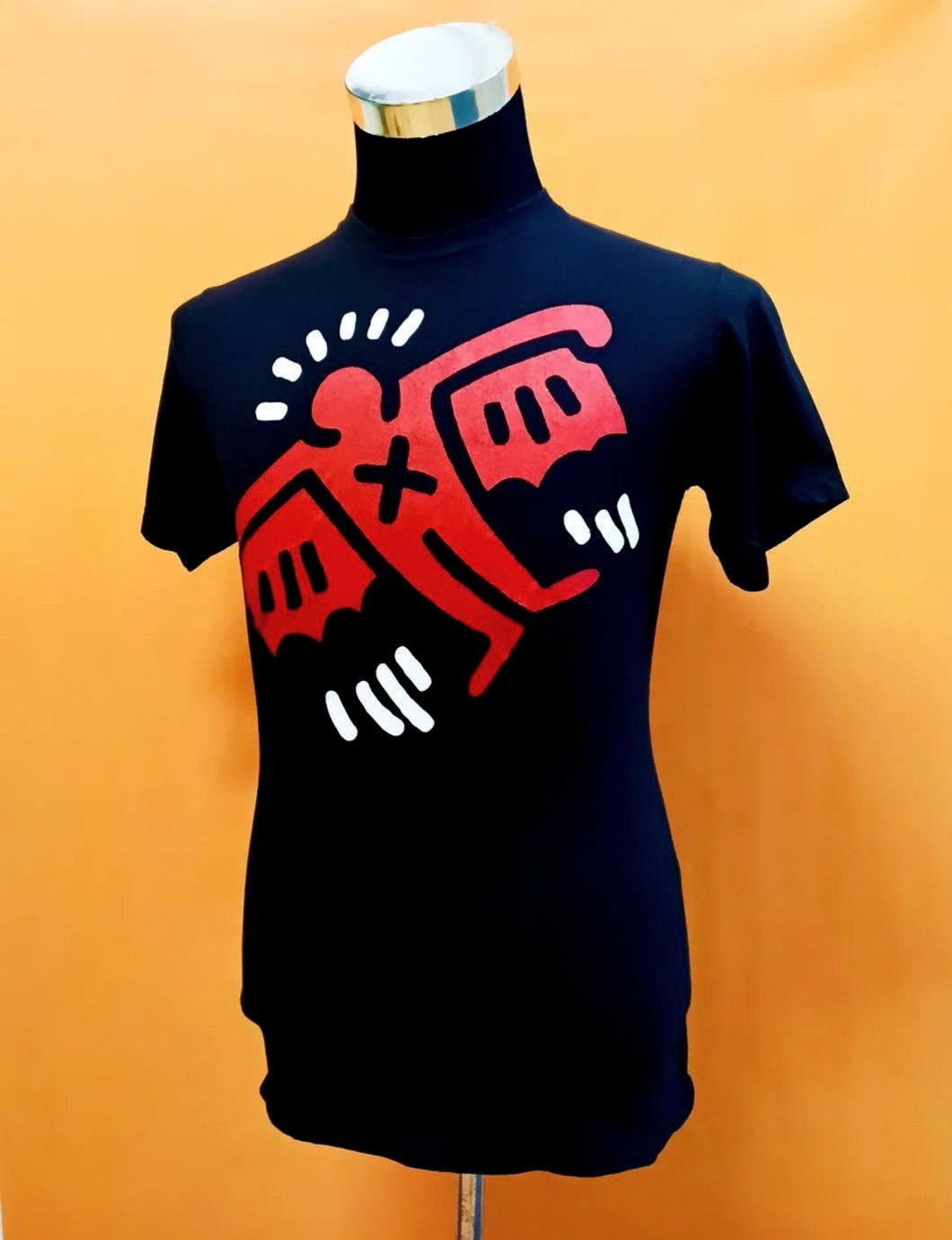 Keith Haring Keith Haring 'Flying icon Devil Street Art ( M ) Size US M / EU 48-50 / 2 - 1 Thumbnail