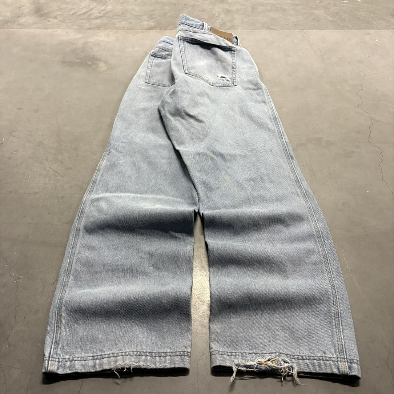 Vintage Crazy Vintage Y2K/2000s Baggy Skater Style Light Blue Wash Denim Jeans! Size US 36 / EU 52 - 5 Thumbnail