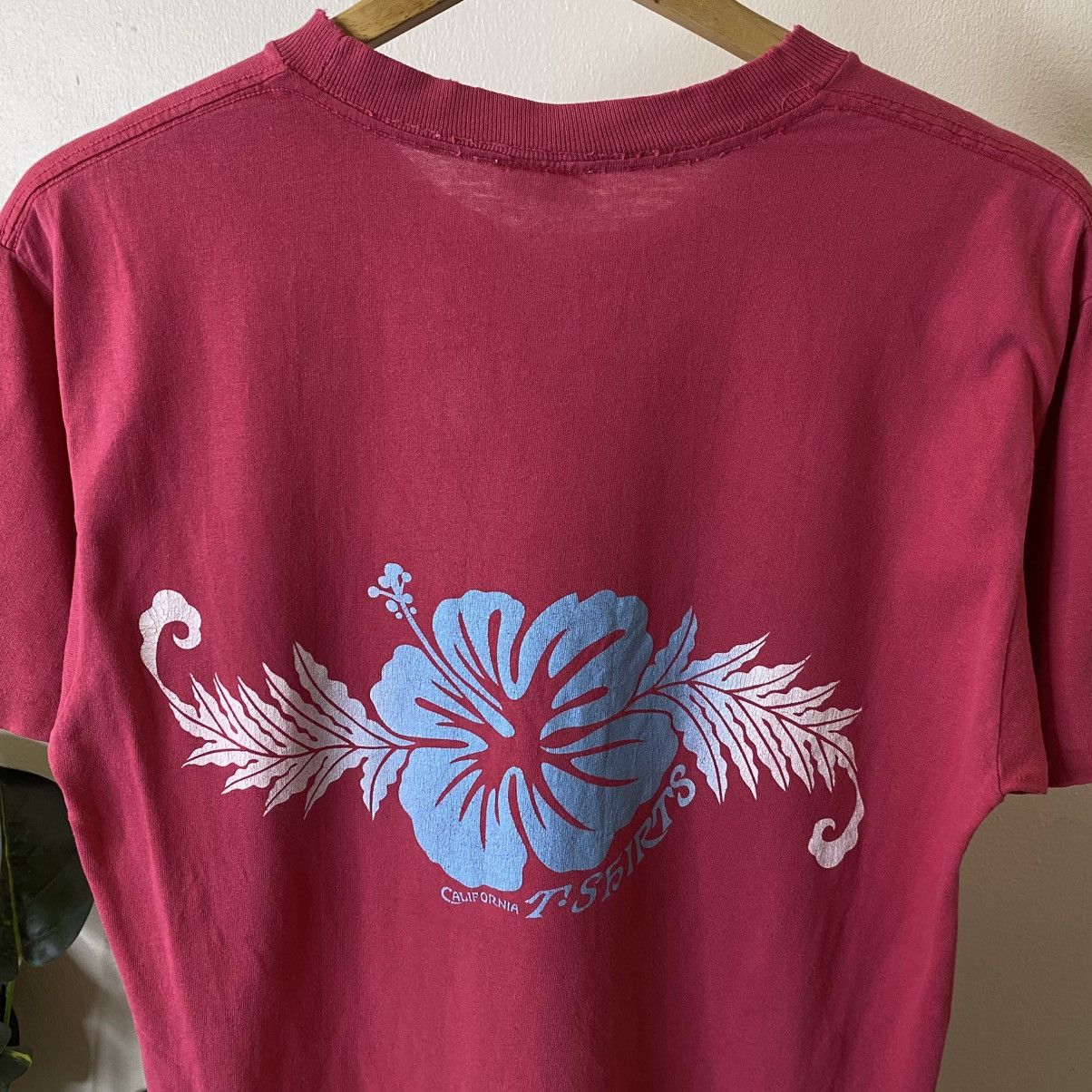 Vintage 1990s California Surf T Shirts Surfing Faded Red Size US M / EU 48-50 / 2 - 2 Thumbnail