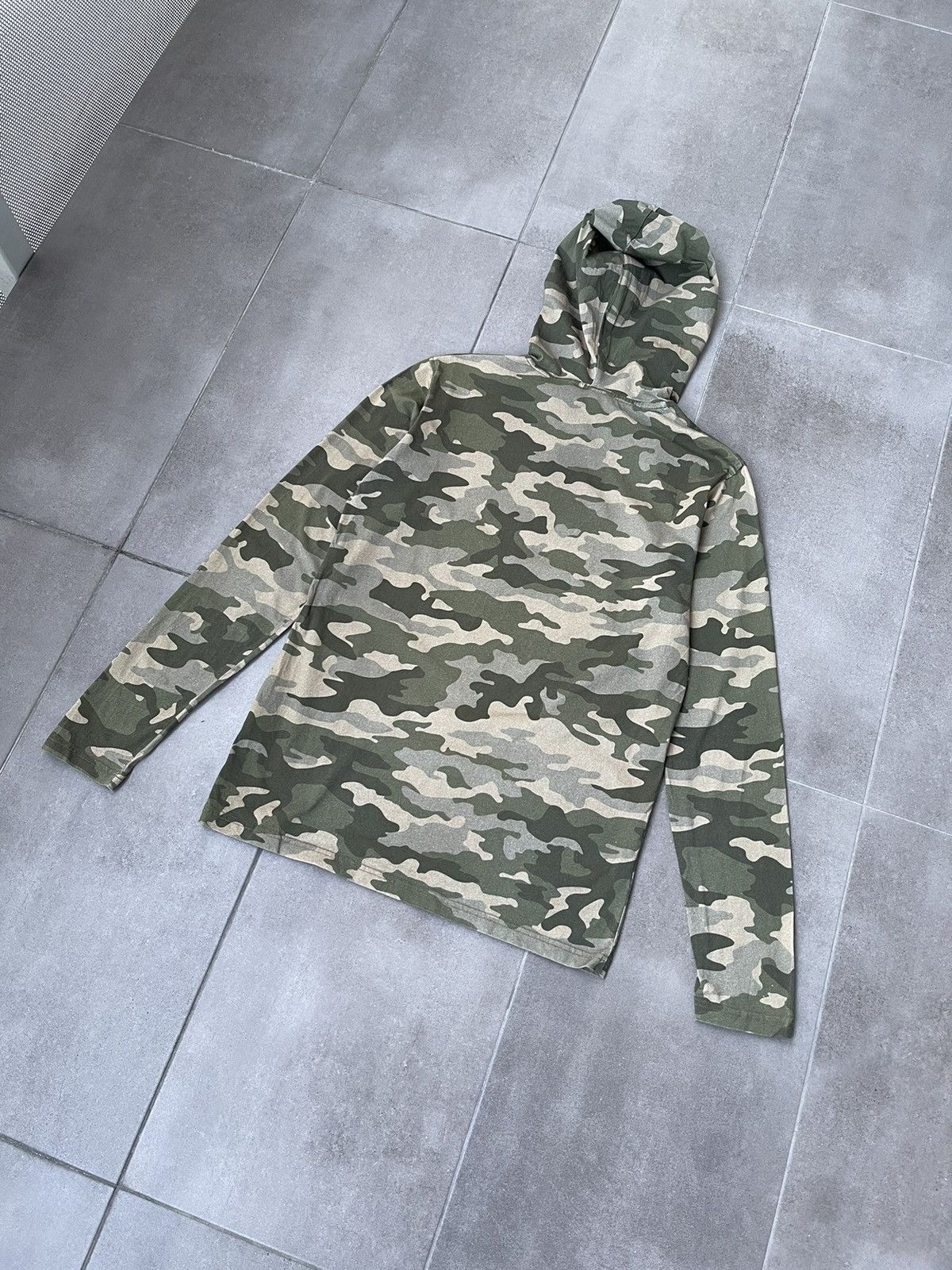 Balmain AW17 Balmain Logo Camo Print Thin Hoodie Size US S / EU 44-46 / 1 - 13 Thumbnail