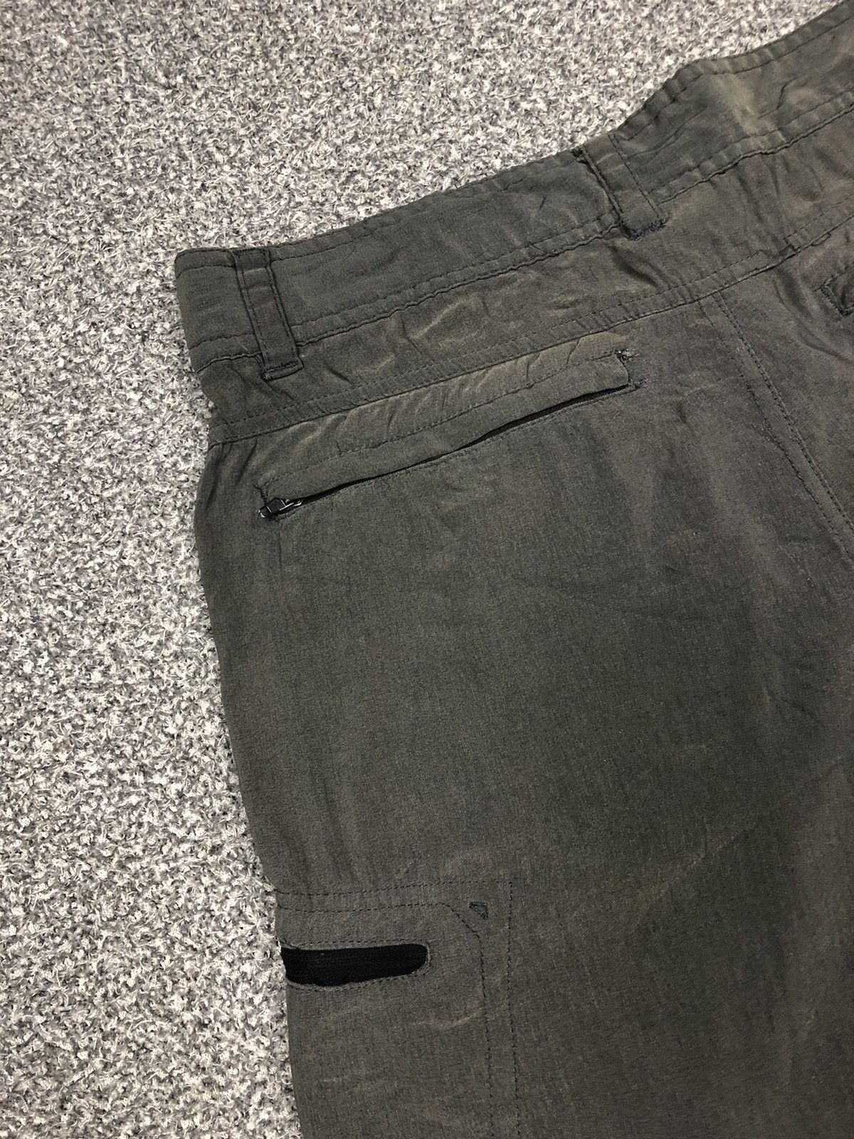 Carhartt × Japanese Brand × Vintage Vintage Y2K Gerry Outdoor 6 Pocket Shortpants Size US 32 / EU 48 - 14 Thumbnail