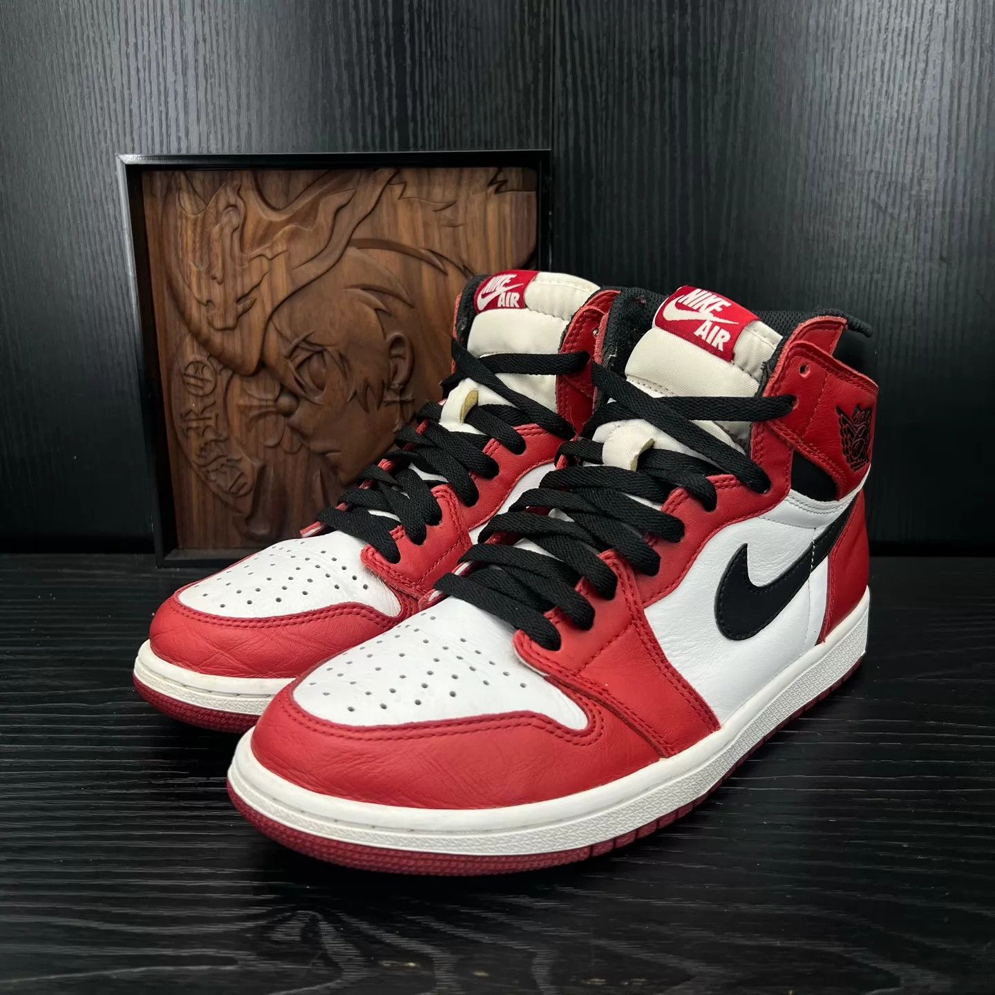 Nike AJ1 Chicago 2015 Size 42.5 Like New With Box Size US 9 / EU 42 - 1 Thumbnail