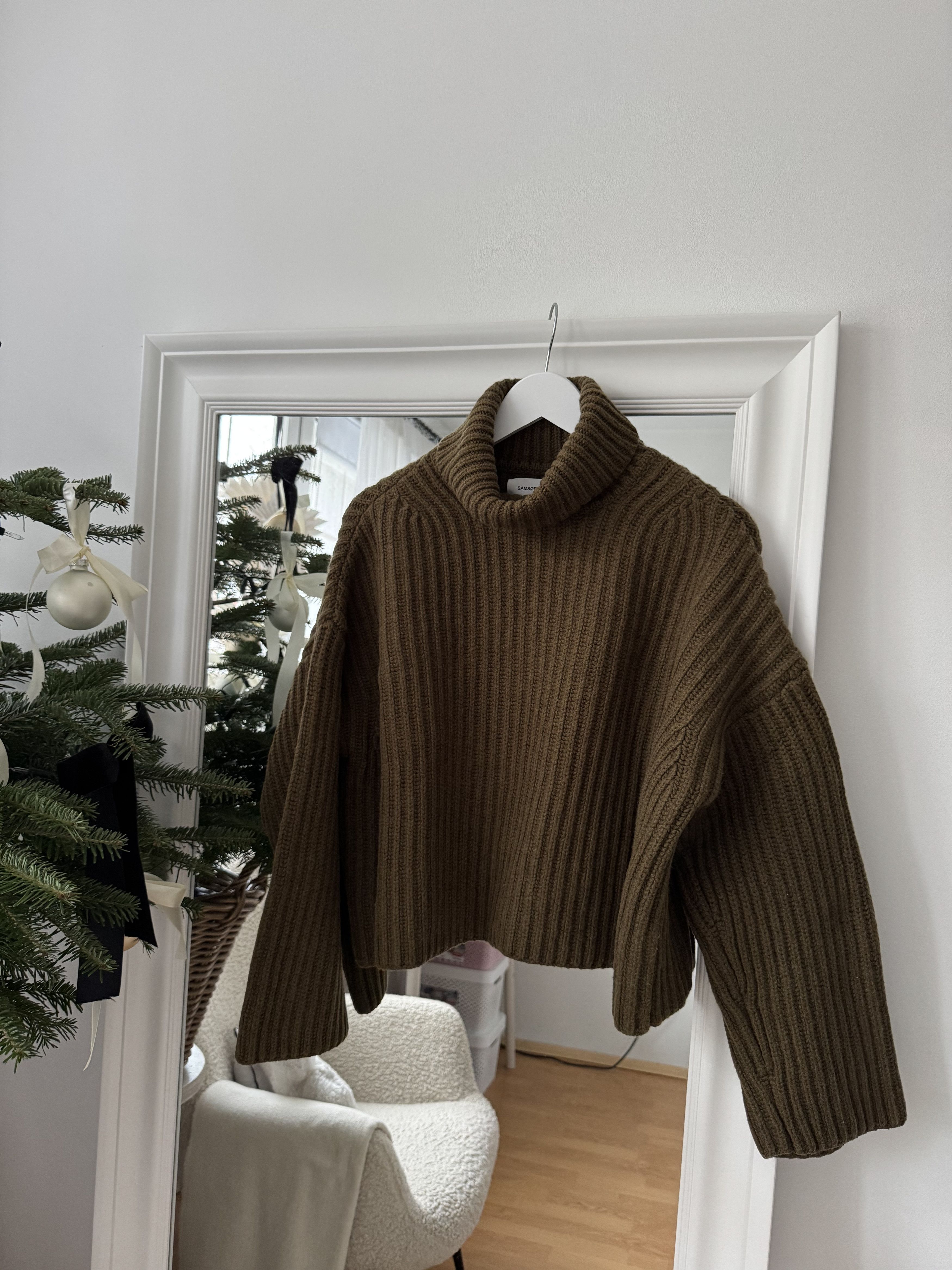 Samsoe Samsoe short khaki turtleneck sweater wool KEIKU samsoe samsoe Size M / US 6-8 / IT 42-44 - 1 Thumbnail