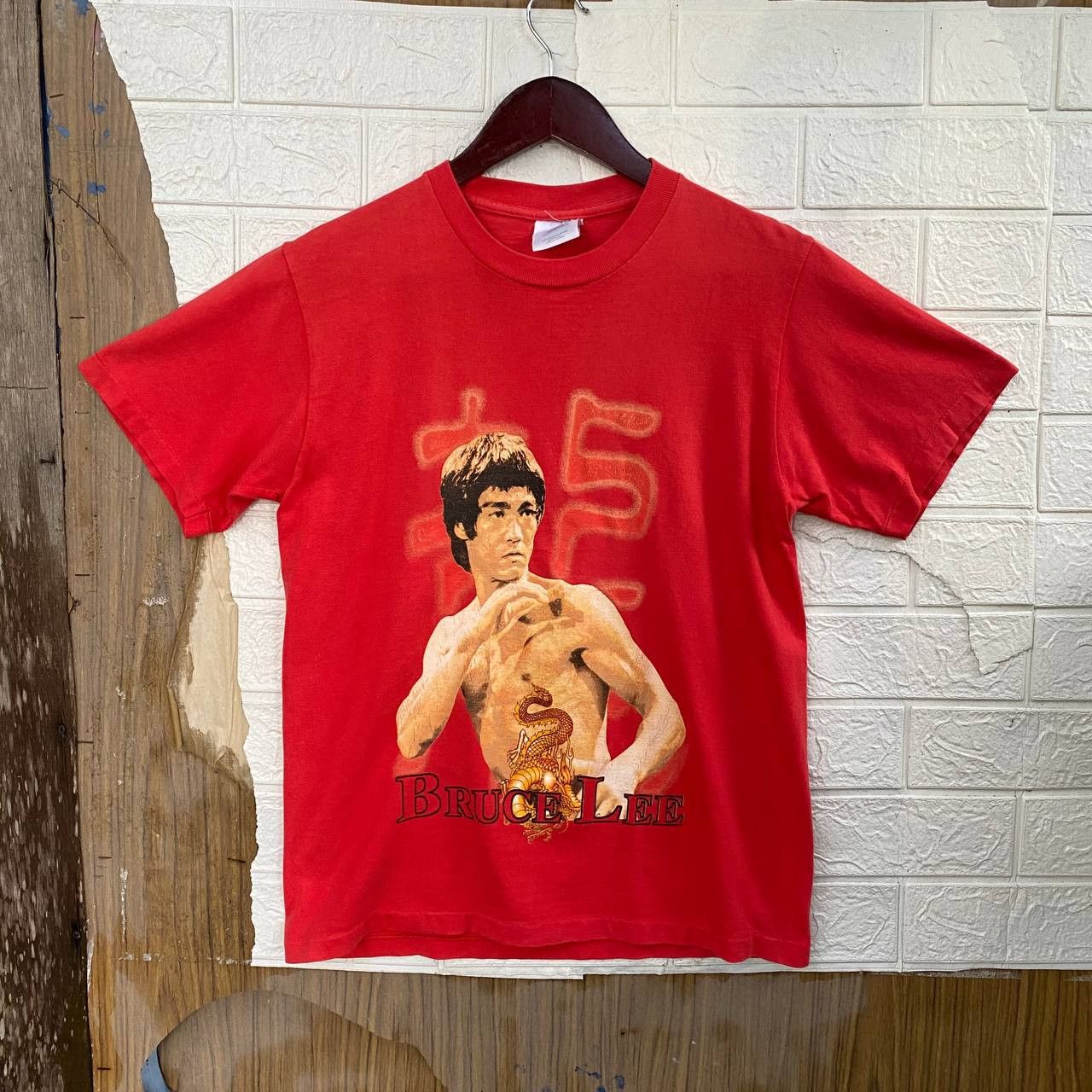 Vintage Vintage y2k Bruce Lee Tee Size US S / EU 44-46 / 1 - 1 Thumbnail