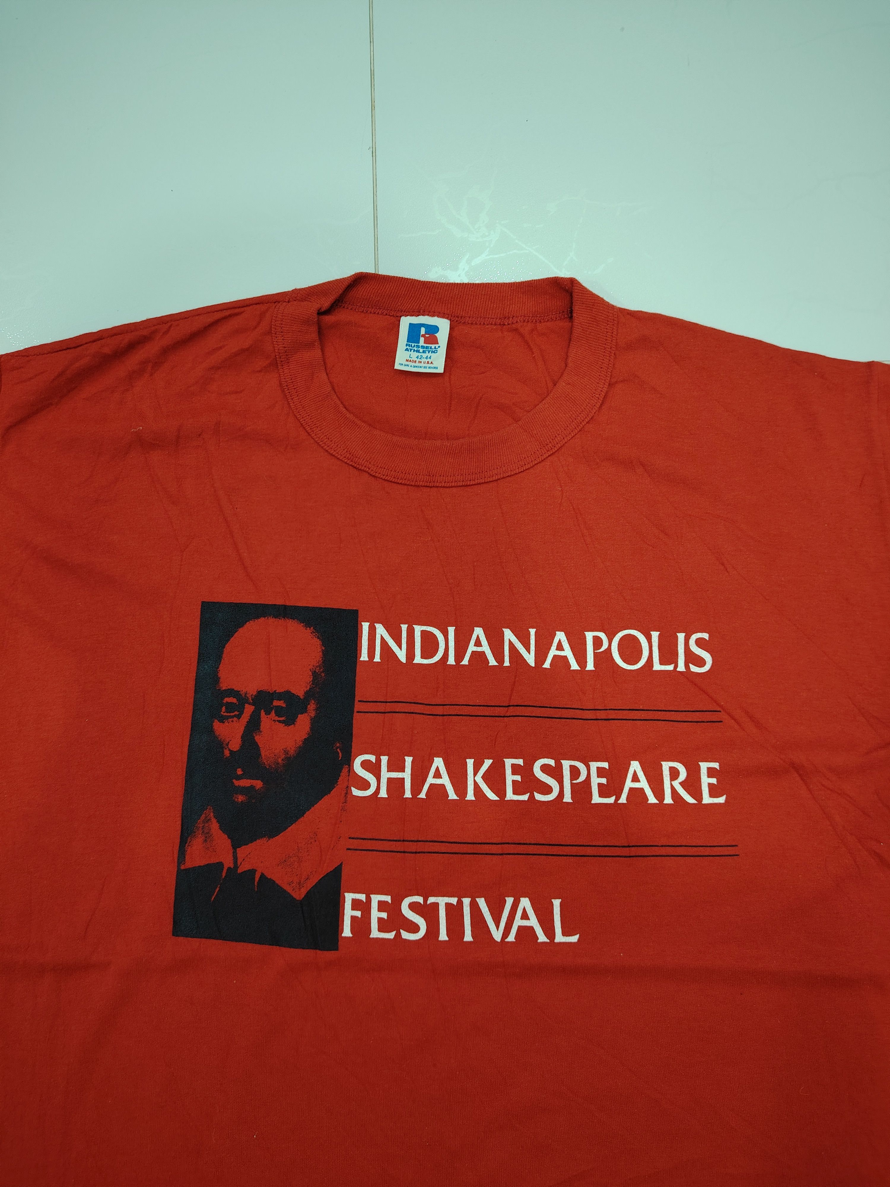 Russell Athletic × Vintage Vintage Indianapolis Shakespeare Festival 90s t shirt Size US L / EU 52-54 / 3 - 2 Thumbnail