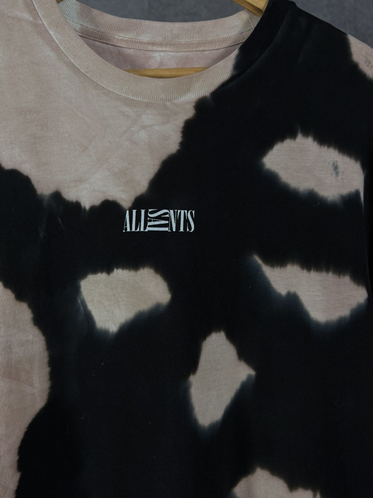 Allsaints Allsaints designer center logo tee Size US S / EU 44-46 / 1 - 3 Thumbnail