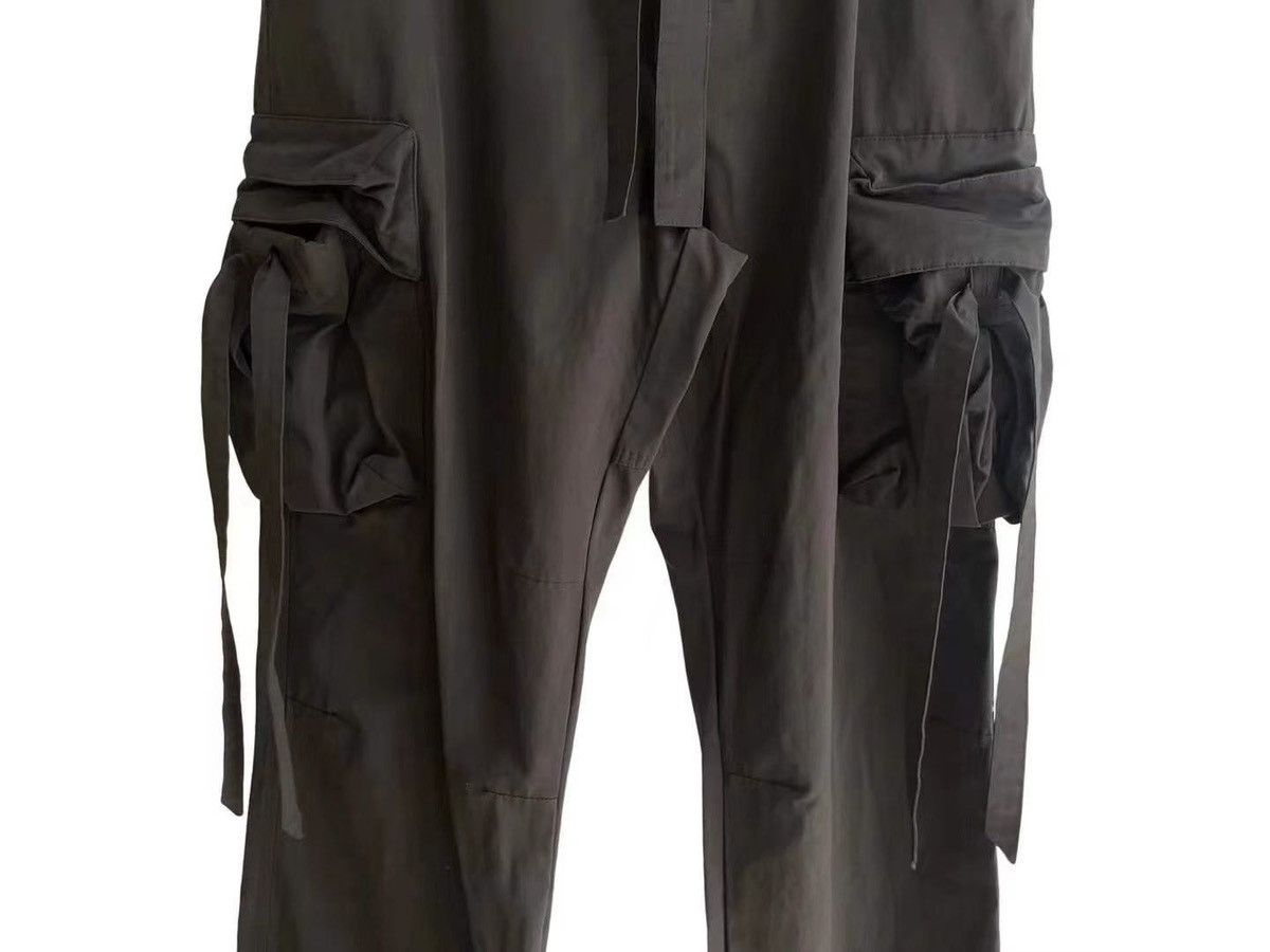 Louis Vuitton Louis Vuitton SS20 3D Nylon Cargo Pants By Virgil Size US 34 / EU 50 - 4 Thumbnail