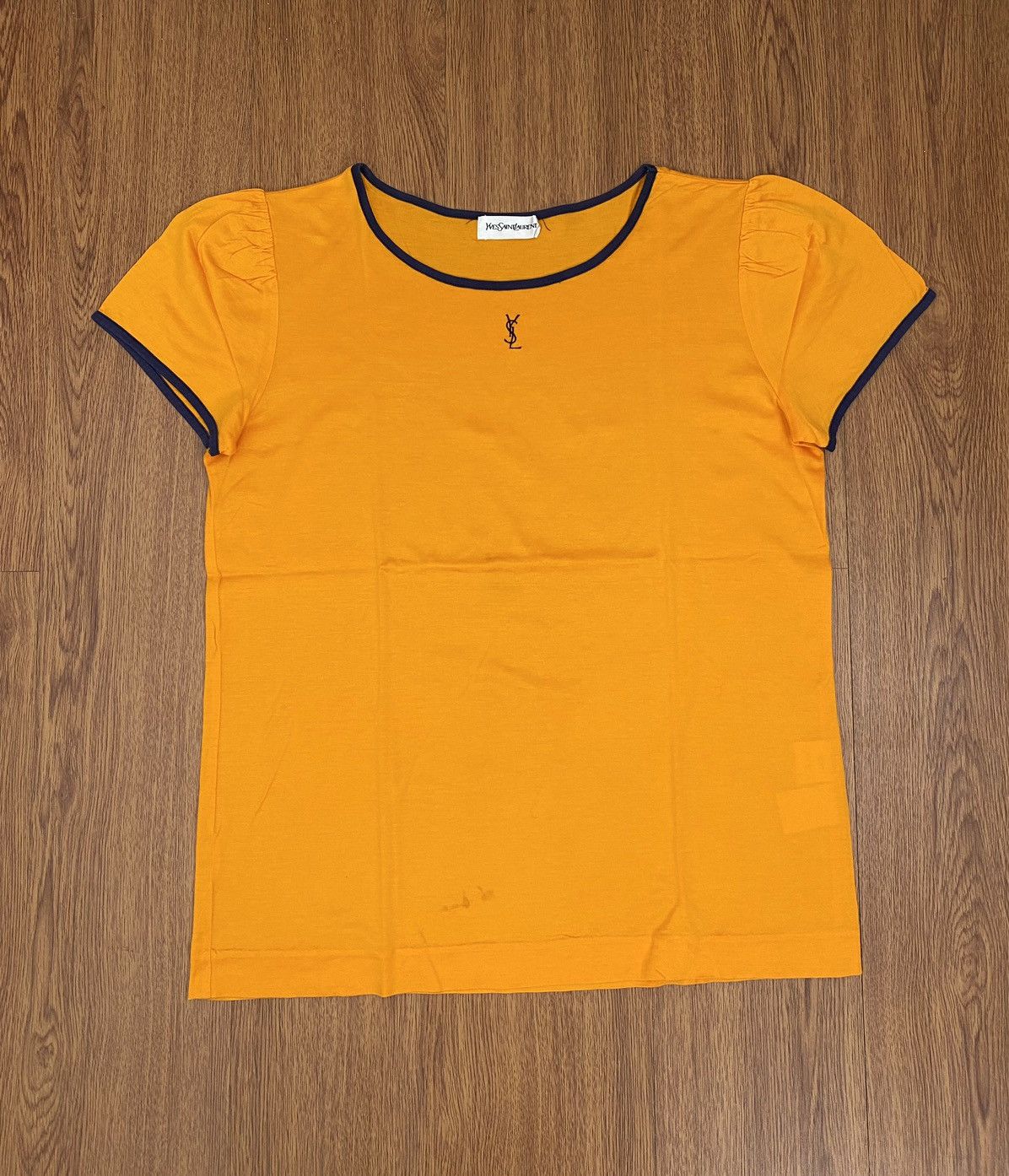 Vintage × Yves Saint Laurent Vintage Yves Saint Laurent womens tee Size M / US 6-8 / IT 42-44 - 1 Thumbnail