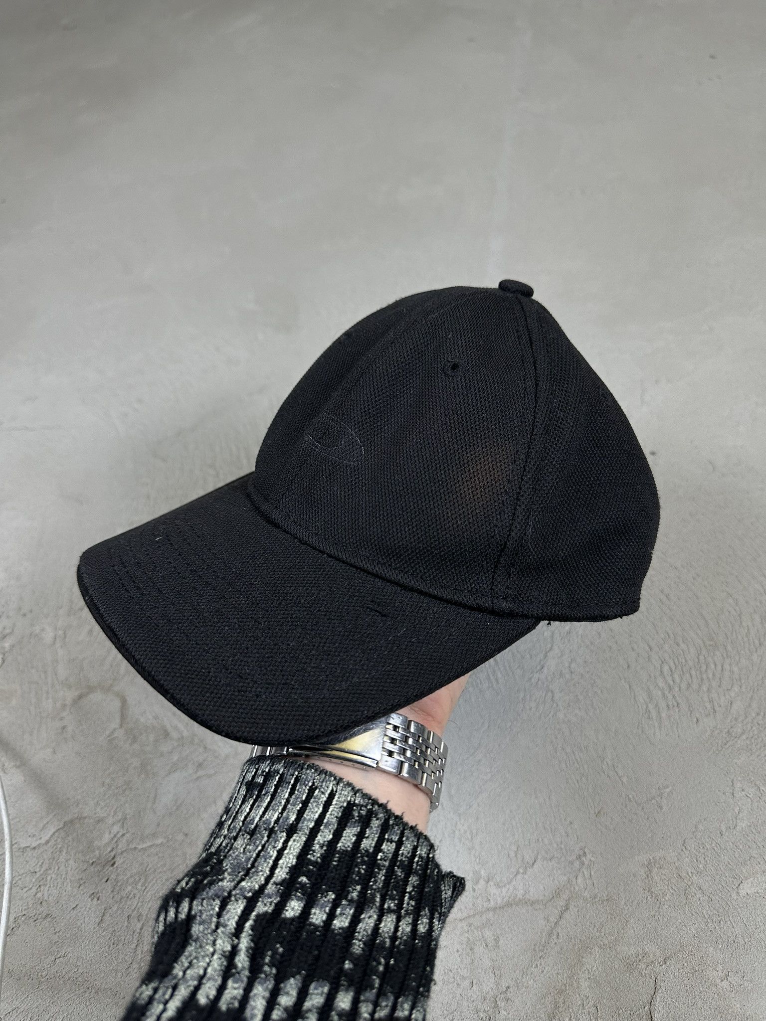 Oakley 90s Vintage Oakley Circle Logo Cap Hat Size ONE SIZE - 3 Thumbnail