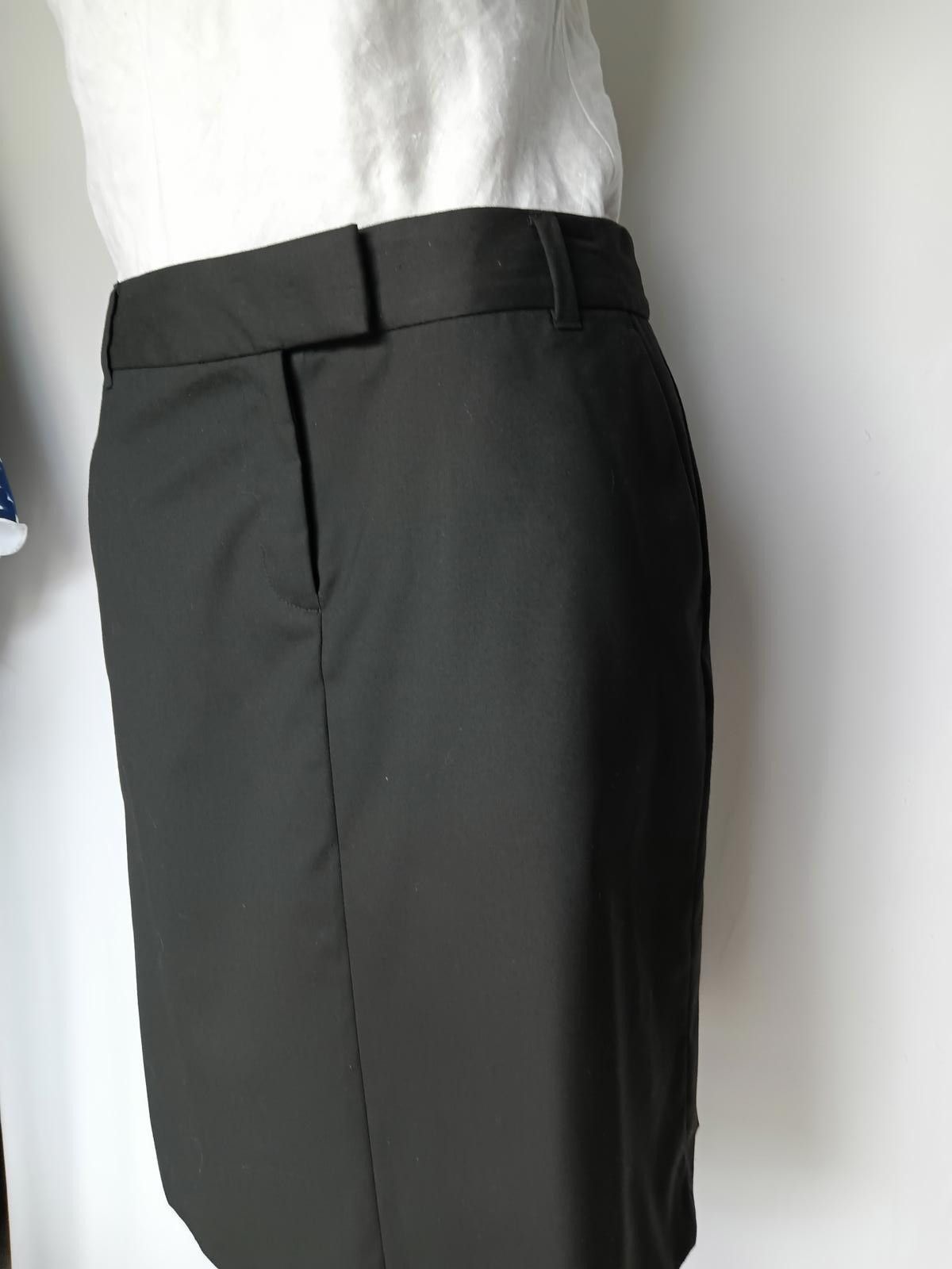 Designer Liz Claiborne Women's Black Pencil Skirt Size 30" / US 8 / IT 44 - 2 Thumbnail