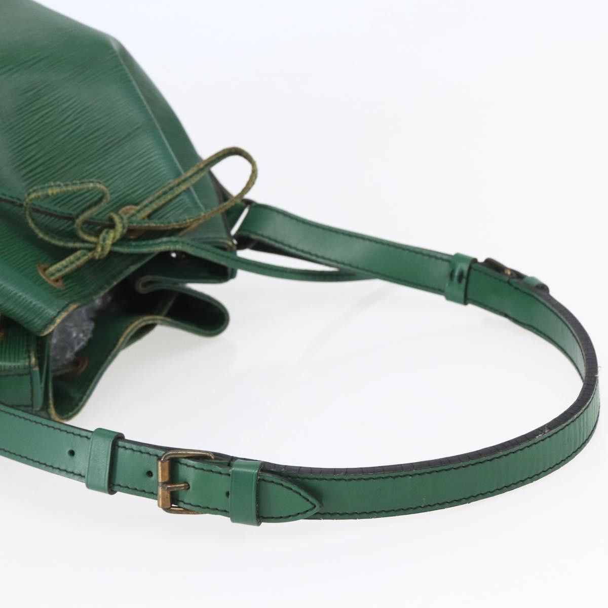 Louis Vuitton LOUIS VUITTON Epi Petit Noe Shoulder Bag Green M44104 Size ONE SIZE - 7 Thumbnail