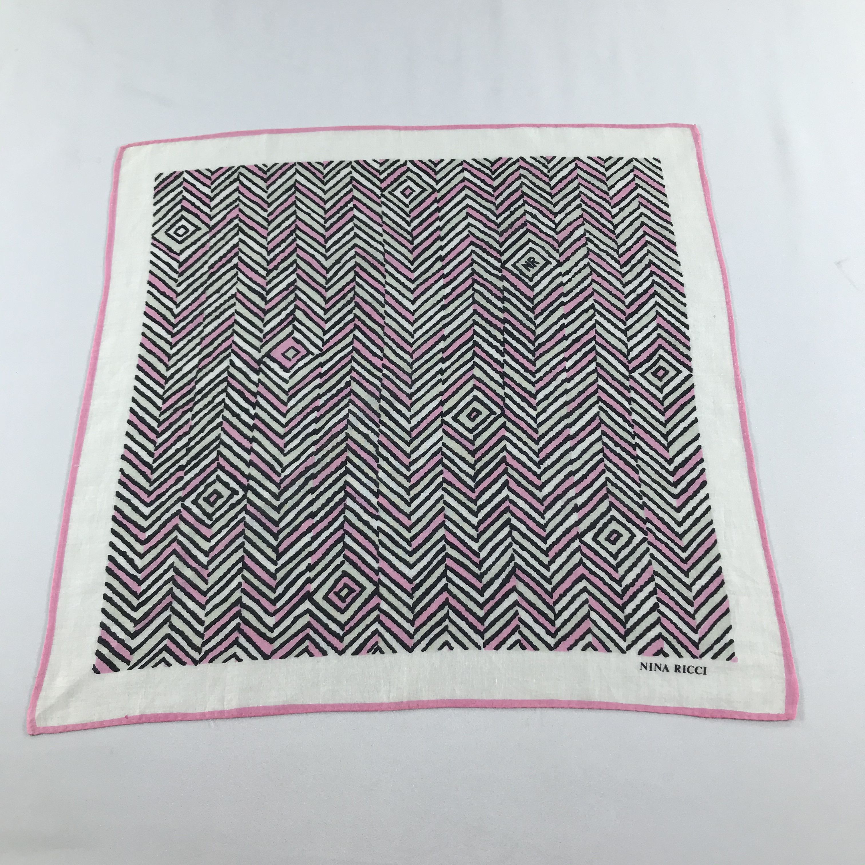 Nina Ricci Nina Ricci Abstract Handkerchief Neckerchief Bandana H664 Size ONE SIZE - 2 Thumbnail
