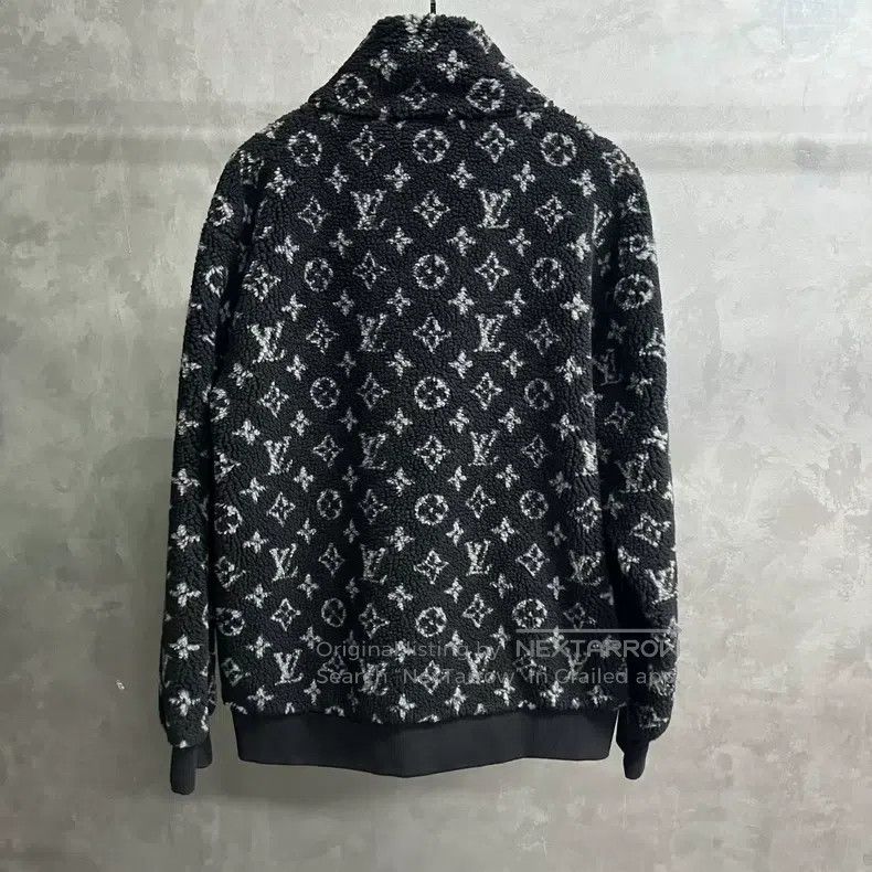 Louis Vuitton Louis Vuitton Black full-print jacquard polar fleece jacke Size US L / EU 52-54 / 3 - 5 Thumbnail
