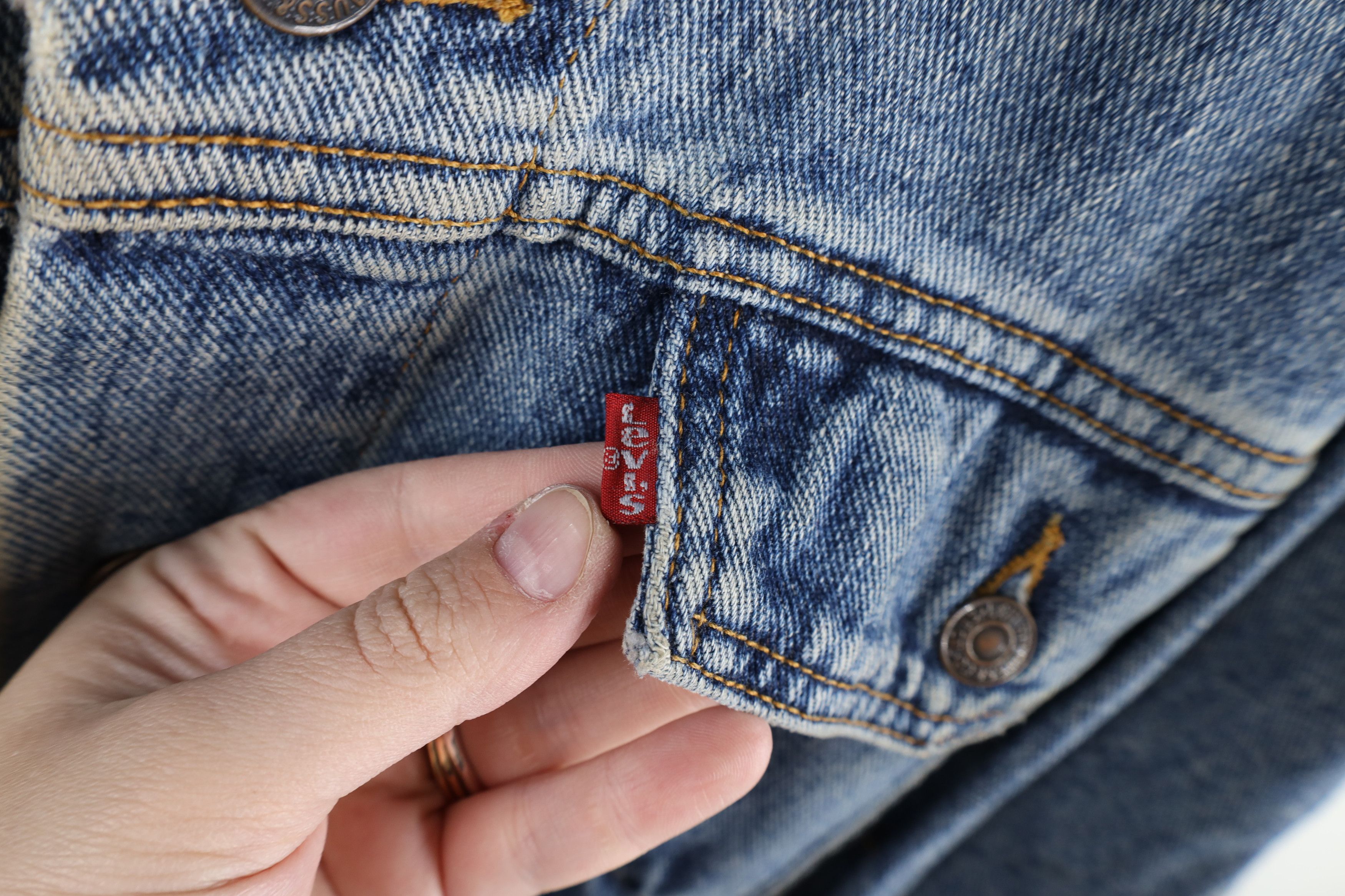 Levi's Vintage 90s Levis Spell Out Denim Trucker Jacket Blue USA Size US L / EU 52-54 / 3 - 7 Thumbnail