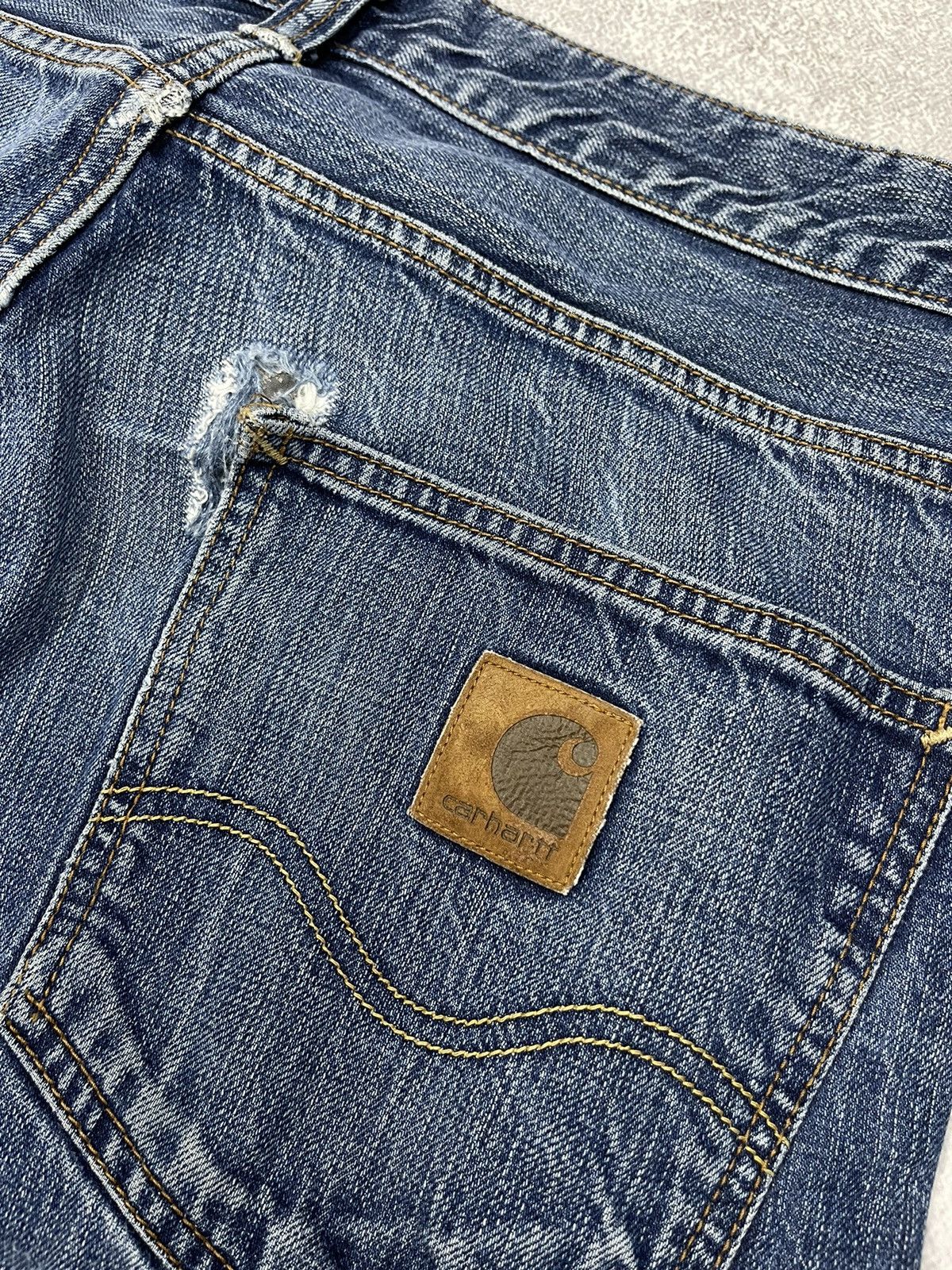 Carhartt × Carhartt Wip × Vintage Vintage Carhartt Bronco Denim Jeans Blue Y2K Size 32 Size US 32 / EU 48 - 4 Thumbnail