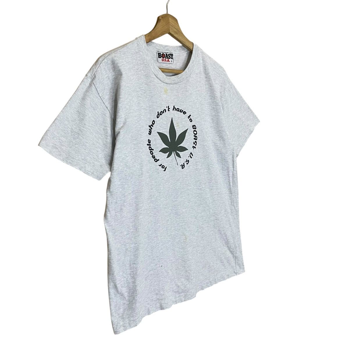 Japanese Brand Vintage 90s Boast Usa Big Logo Shortsleeve Tee Size US S / EU 44-46 / 1 - 2 Thumbnail