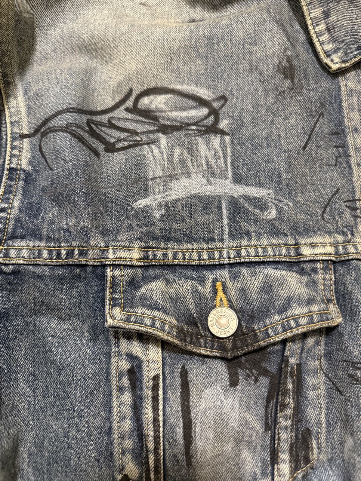 Balenciaga Balenciaga Graffiti Japanese Denim Jacket Size US L / EU 52-54 / 3 - 4 Thumbnail