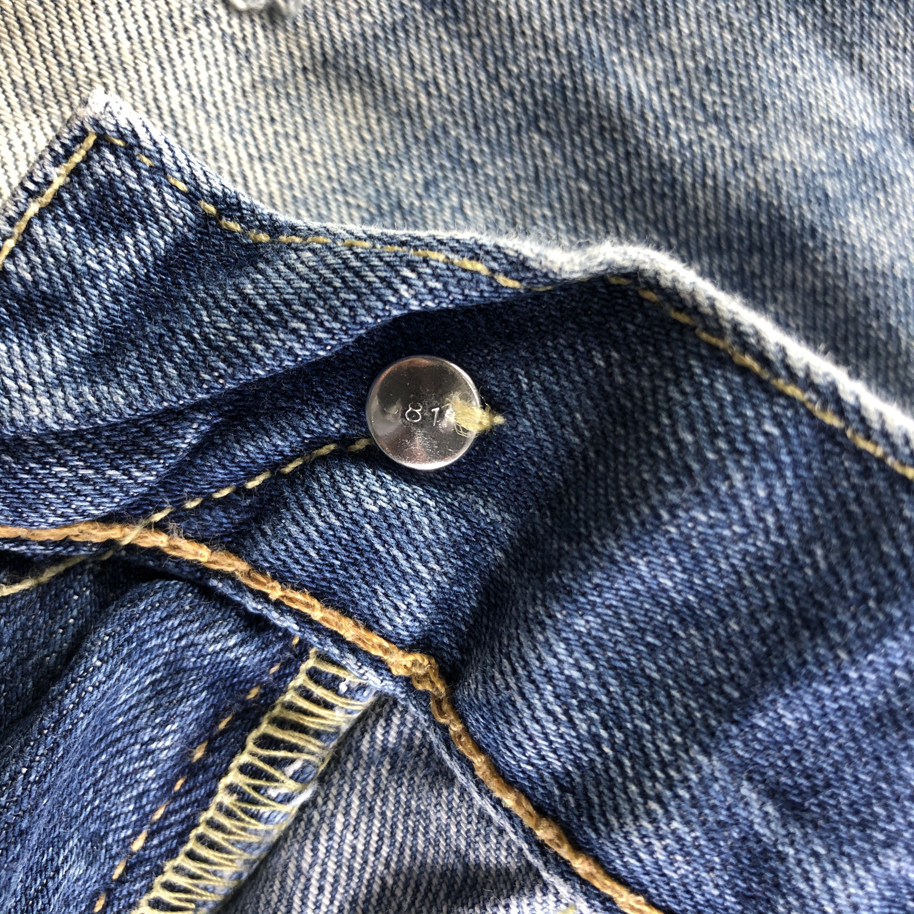 Levi's Vintage Faded Blue Levis 513 Jeans-J3278 Size US 30 / EU 46 - 8 Thumbnail