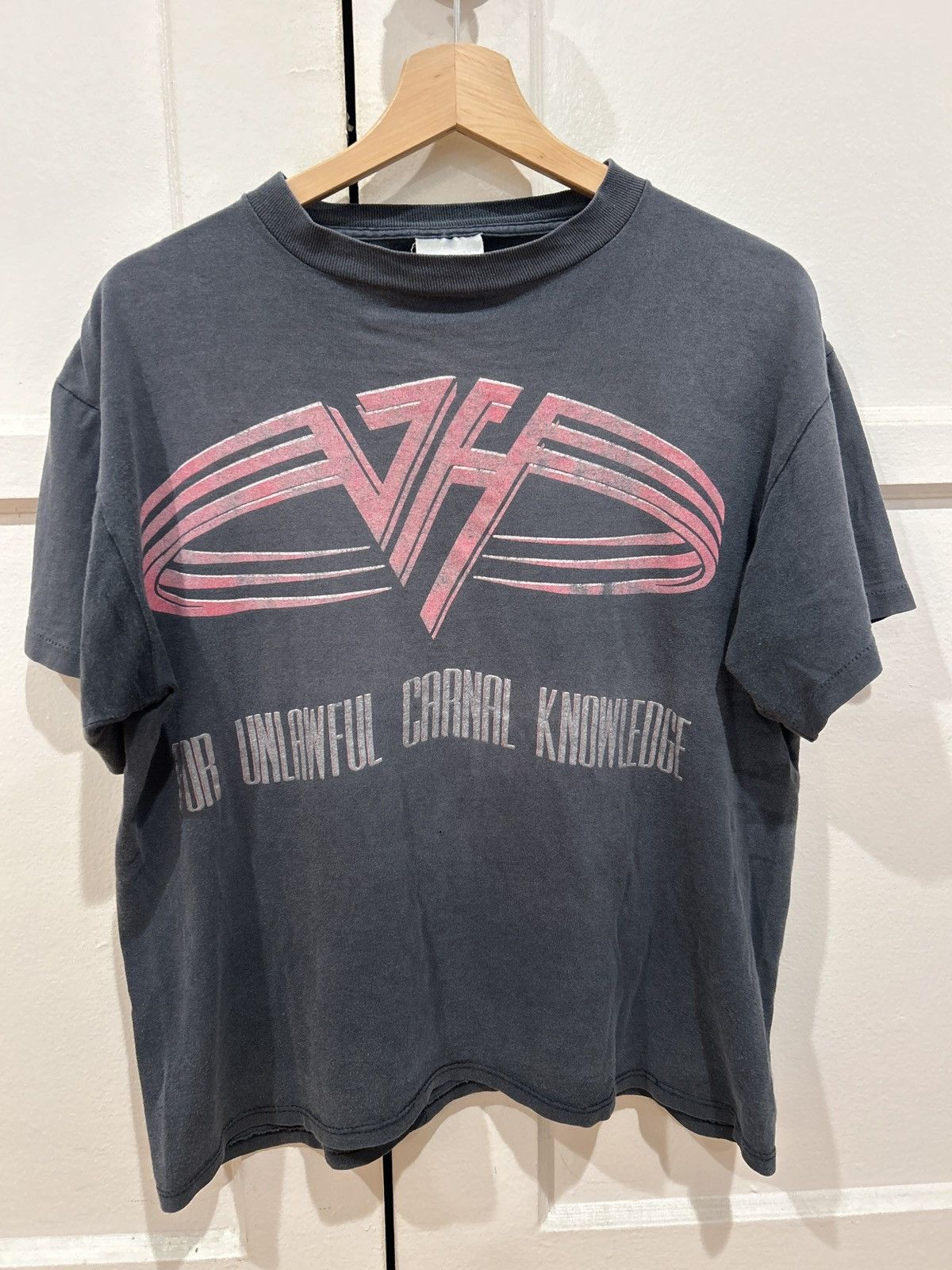 Vintage Vintage Van Halen t shirt single stitch Size US M / EU 48-50 / 2 - 1 Thumbnail