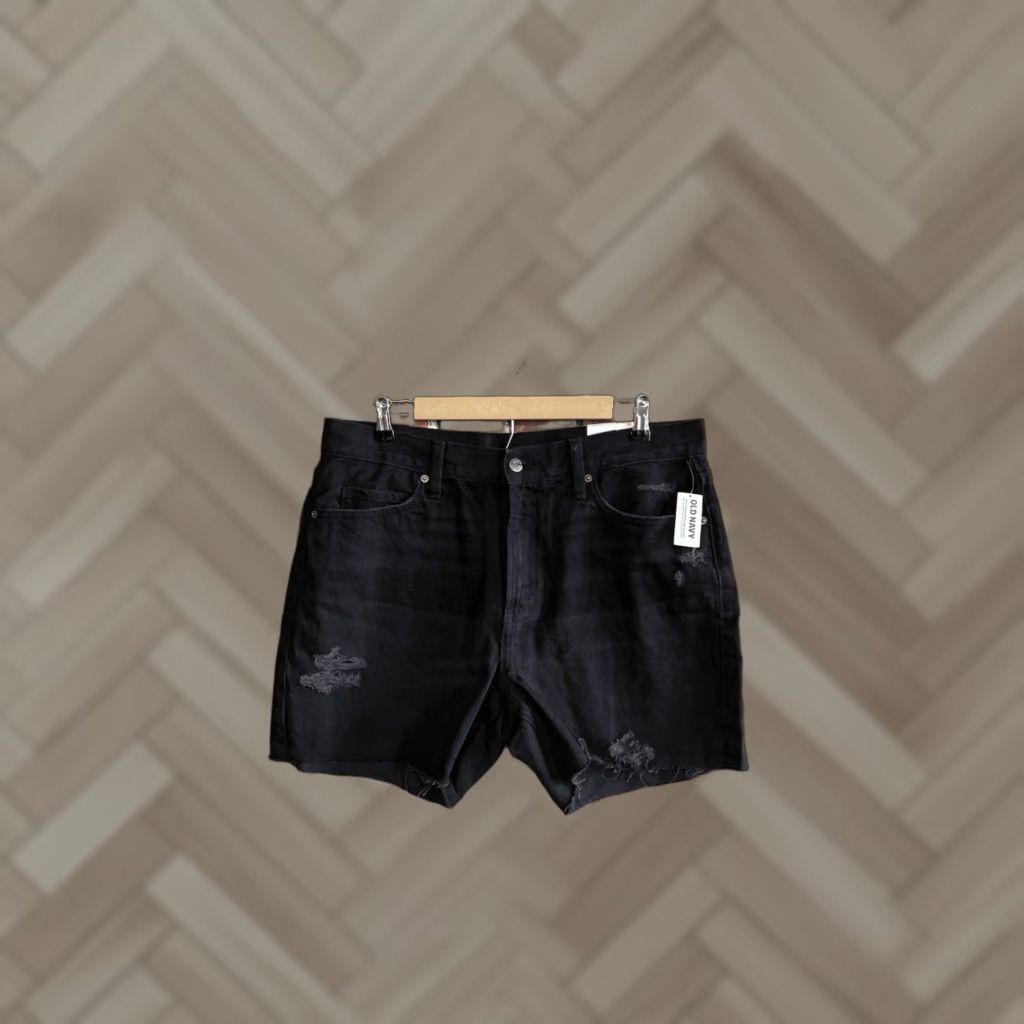 Old Navy Old Navy Womens Black High Rise Slouchy Straight Denim Shorts NWT Size 12 Size 34" / US 12 / IT 48 - 1 Thumbnail