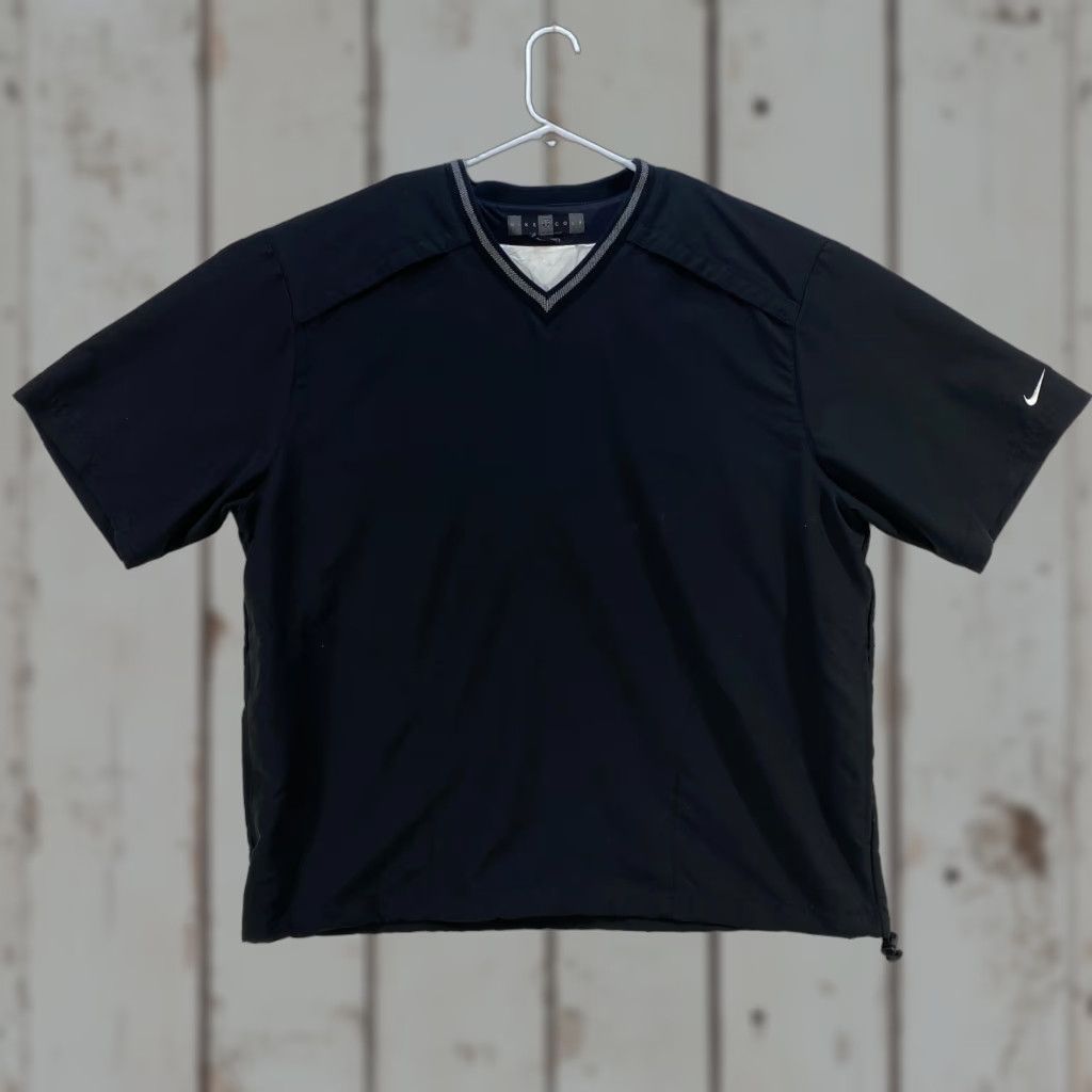 Nike VINTAGE Nike Golf Mens XL Black Shirt Windbreaker Pullover Short Sleeve V-Neck Vented Size US XL / EU 56 / 4 - 1 Thumbnail