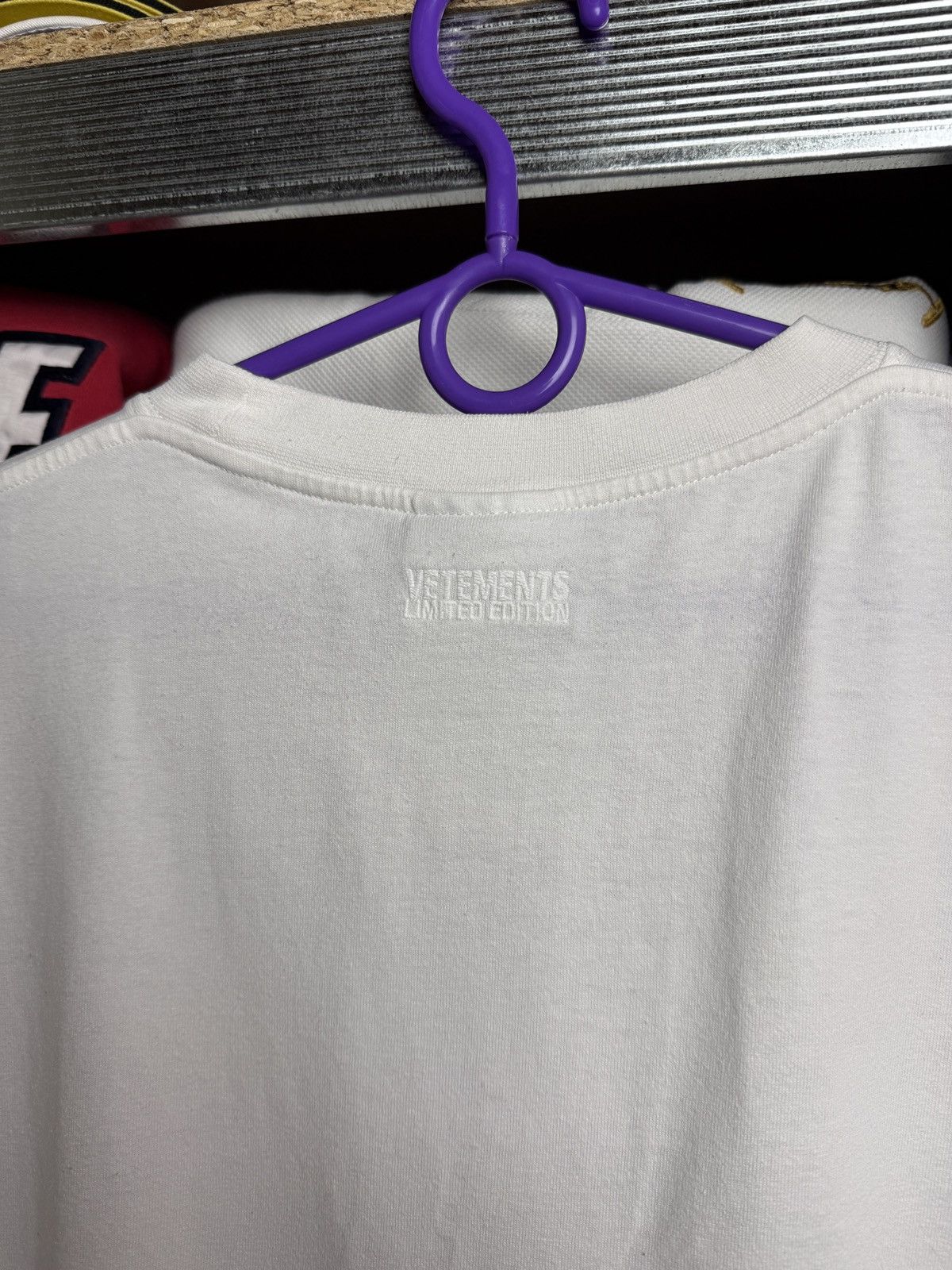 Vetements VETEMENTS LIMITED EDITION TEE OVERSIZE Size US XL / EU 56 / 4 - 9 Thumbnail
