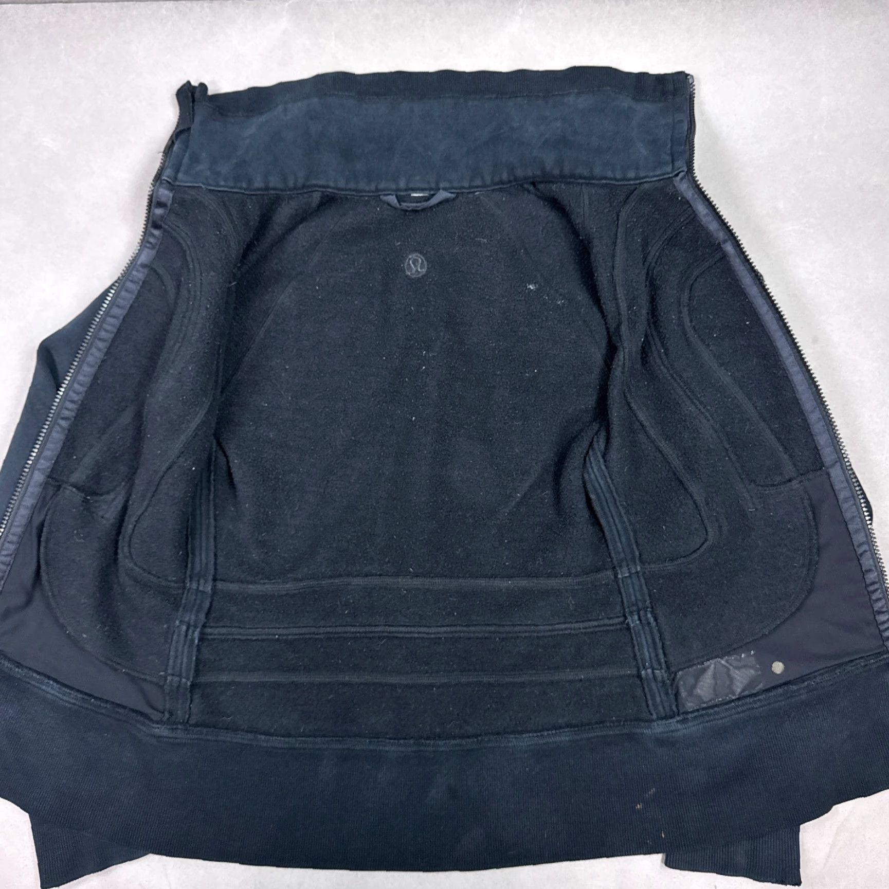 Lululemon Lululemon Jacket Womens 4 Black Scuba Full Zip Running Cross Train Gym Walk Jacket Size S / US 4 / IT 40 - 3 Thumbnail