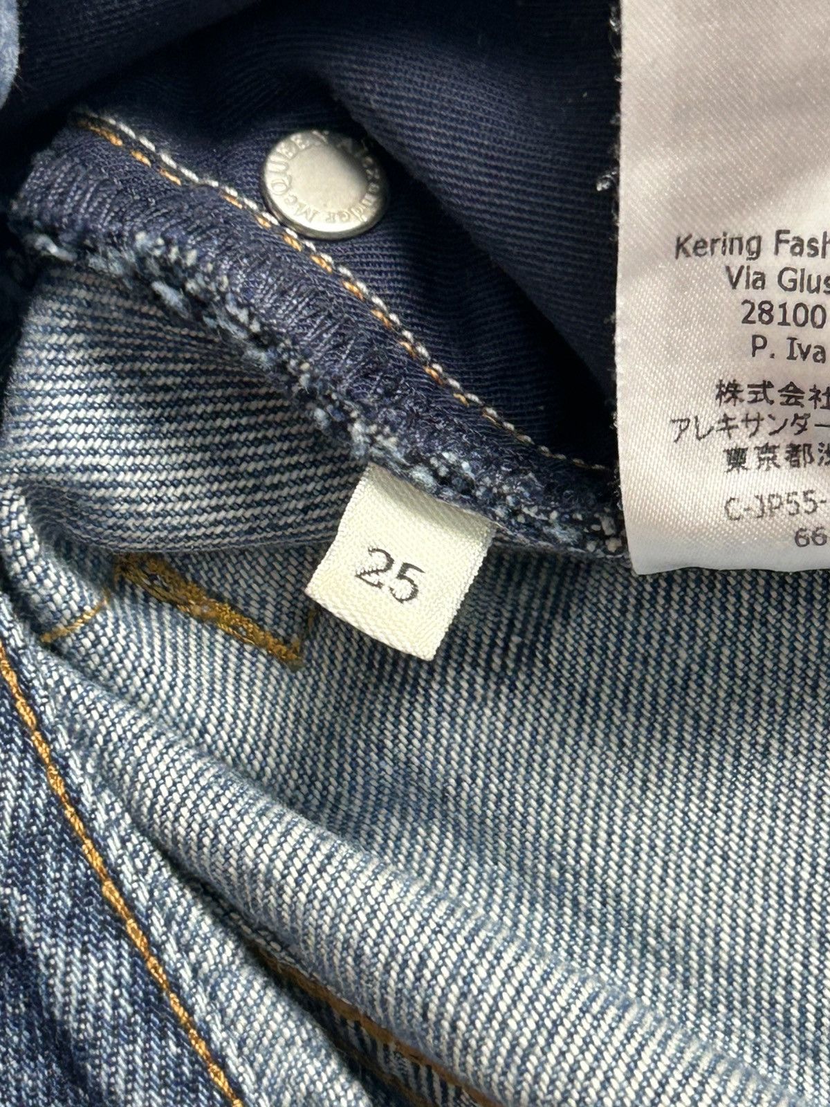Alexander McQueen Vintage Alexander McQueen Cotton Blue Jeans Made in Italy Size 25" / US 0 / IT 36 - 16 Thumbnail