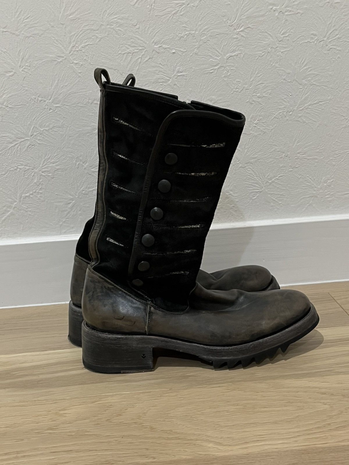 John Varvatos Thayer Tall Button Boot. Size 8.5 EU 41.5 Size US 8.5 / EU 41-42 - 22 Thumbnail