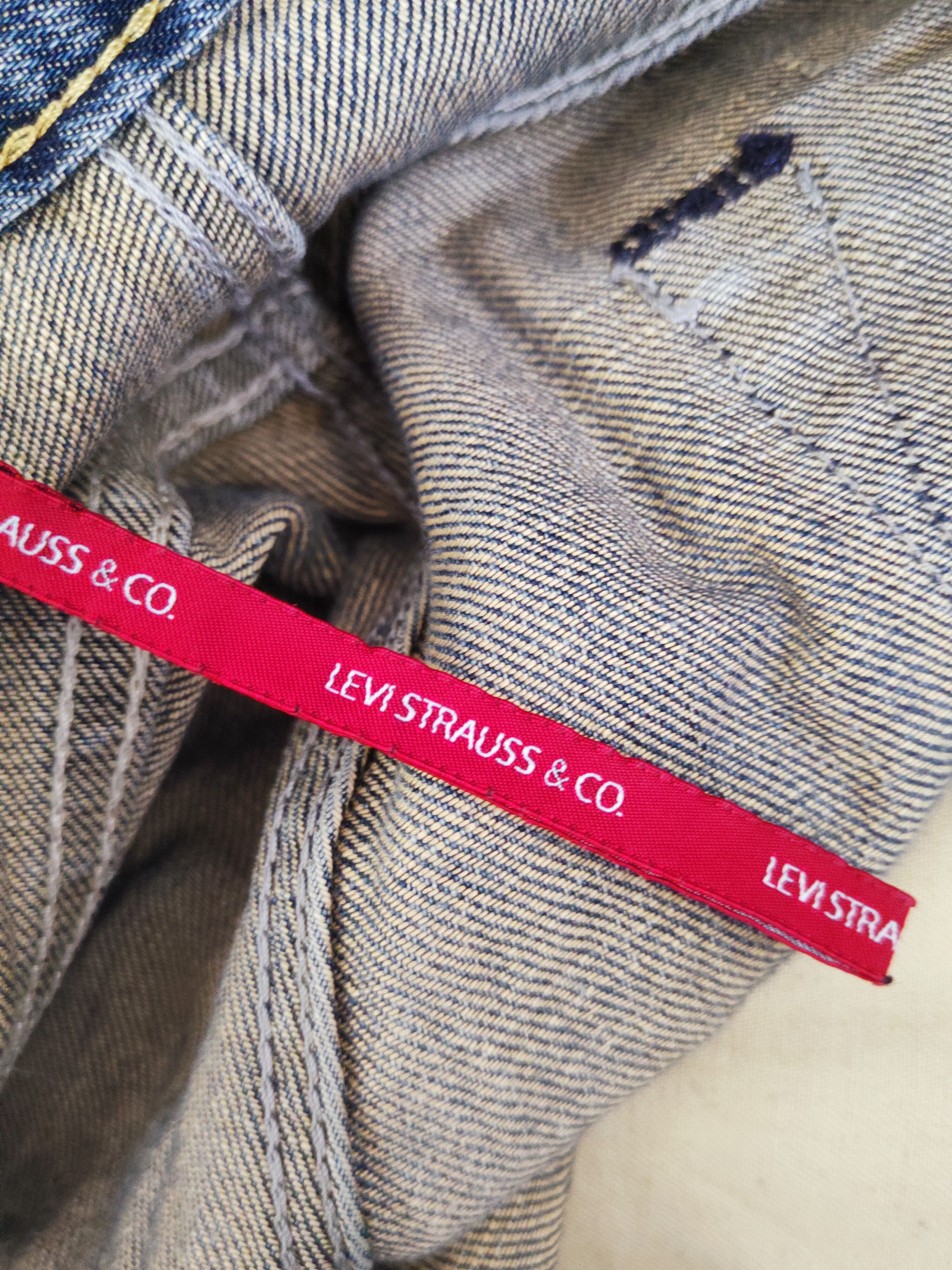 Japanese Brand Levi's Dark Blue Distressed Ripped Jeans #S2663 Size US 32 / EU 48 - 20 Thumbnail