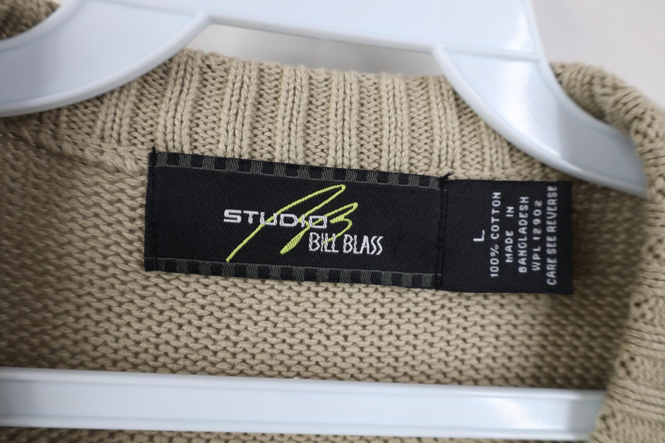 Vintage Vintage 90s Streetwear Cable Knit V-Neck Sweater Vest Beige Size US L / EU 52-54 / 3 - 7 Thumbnail