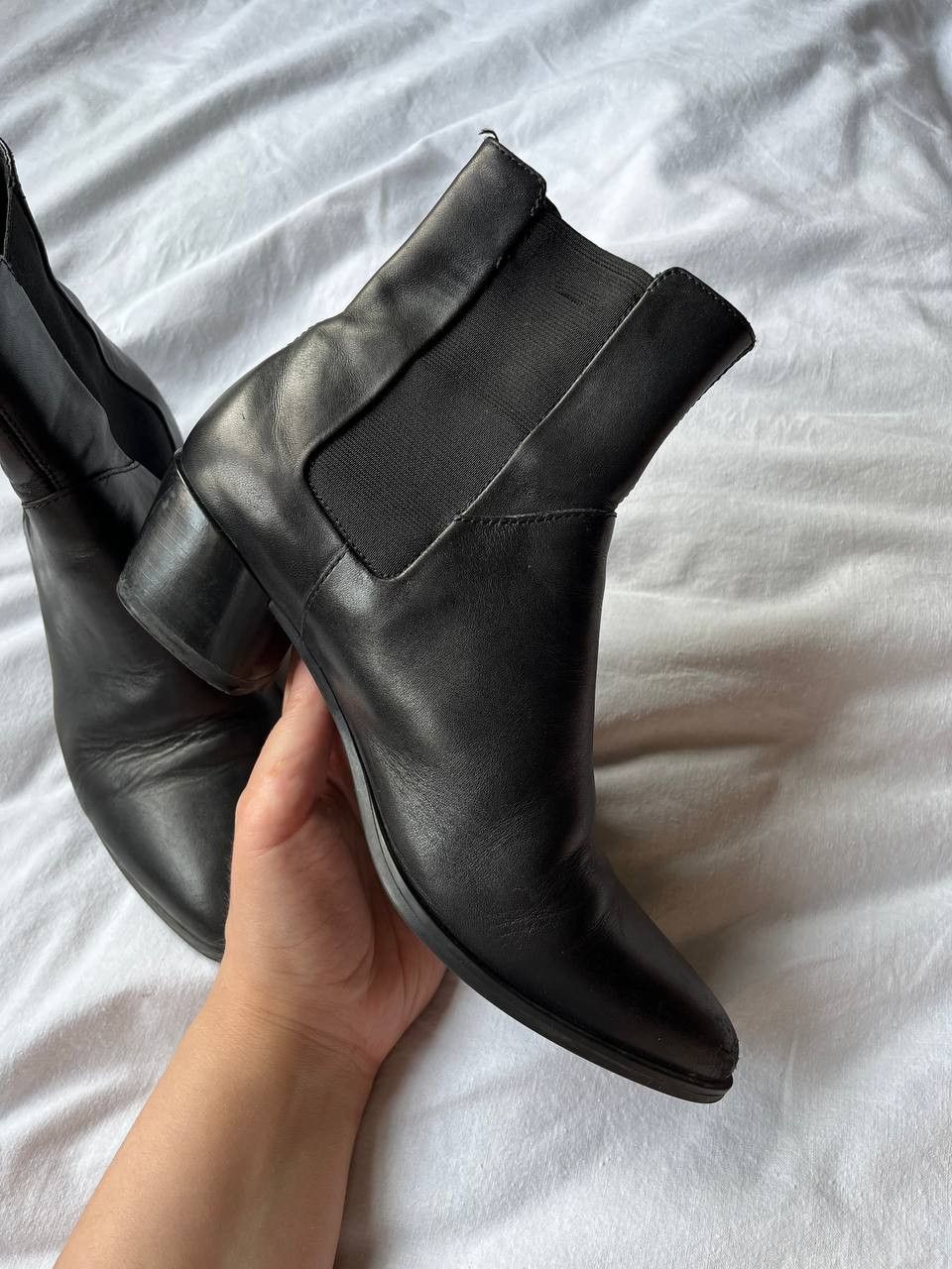 Vagabond Vagabond women's black leather chelsea boots on heels Size US 7 / IT 37 - 4 Thumbnail