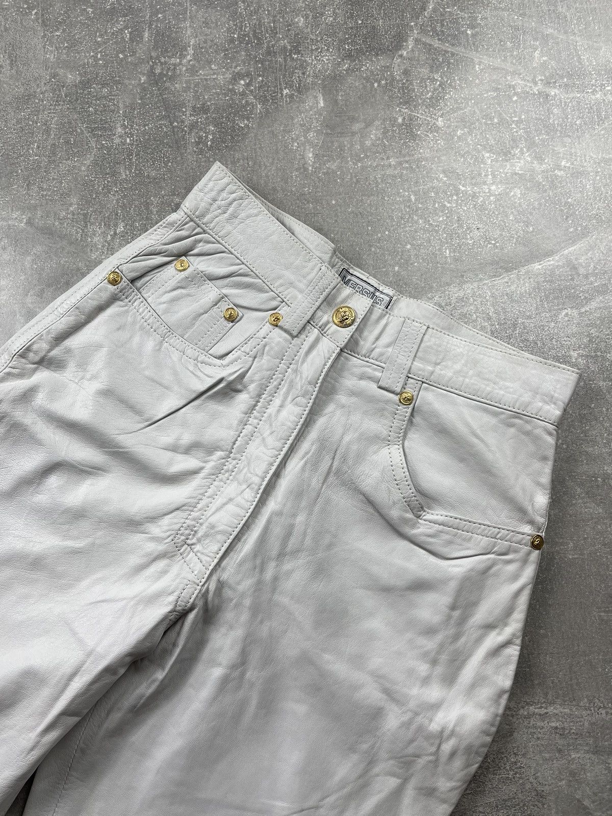 Versace Versus Gianni Versace Vintage 90s White Leather Pants Size 27" / US 4 / IT 40 - 8 Thumbnail
