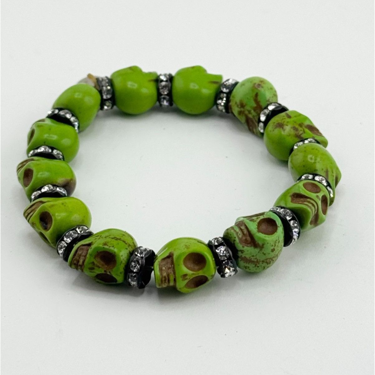 Vintage Vintage Green Howlite stone skull Halloween rhinestone stret Size ONE SIZE - 2 Thumbnail