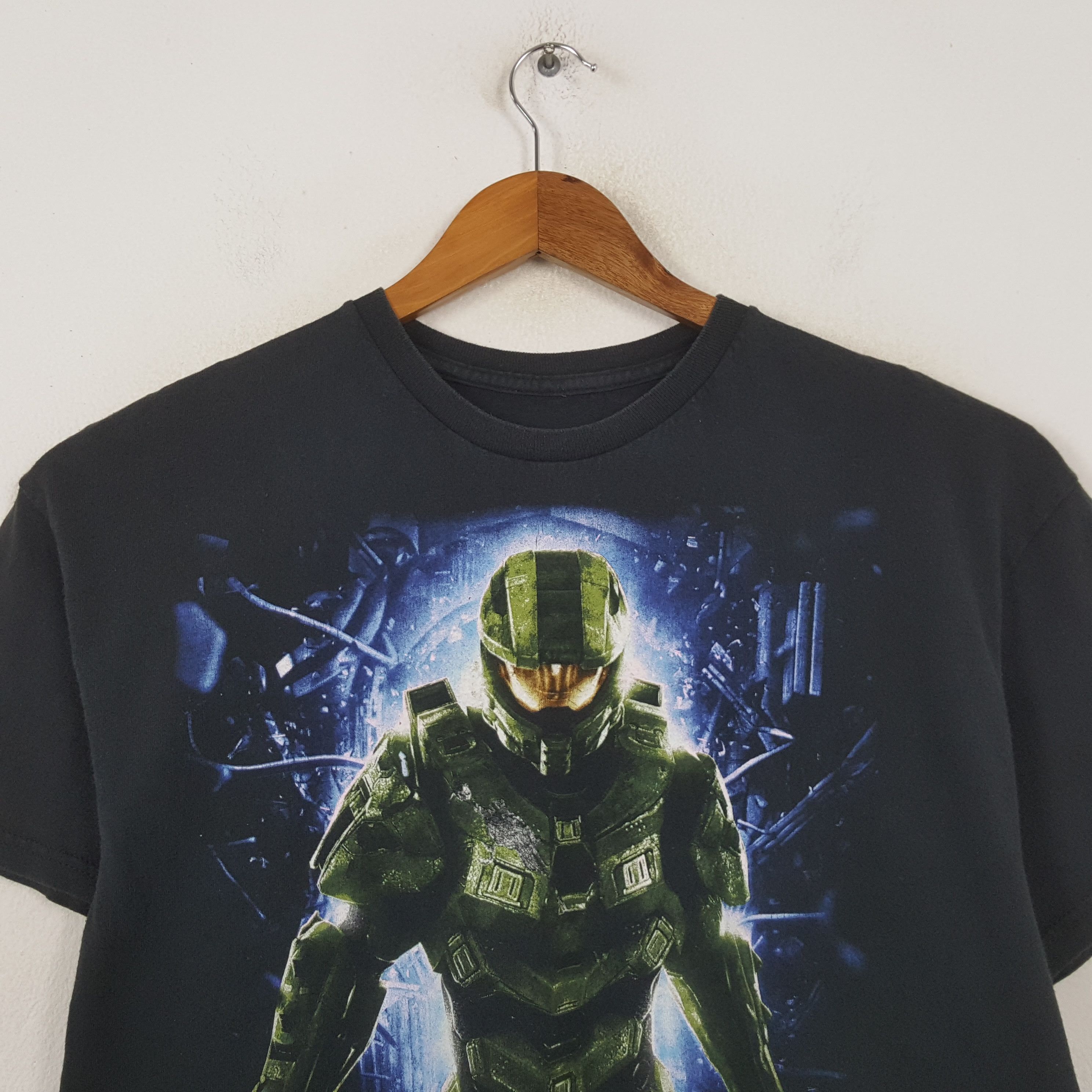 Vintage Vintage Halo 4 PlayStation Games T-shirt RR12 Size US L / EU 52-54 / 3 - 2 Thumbnail