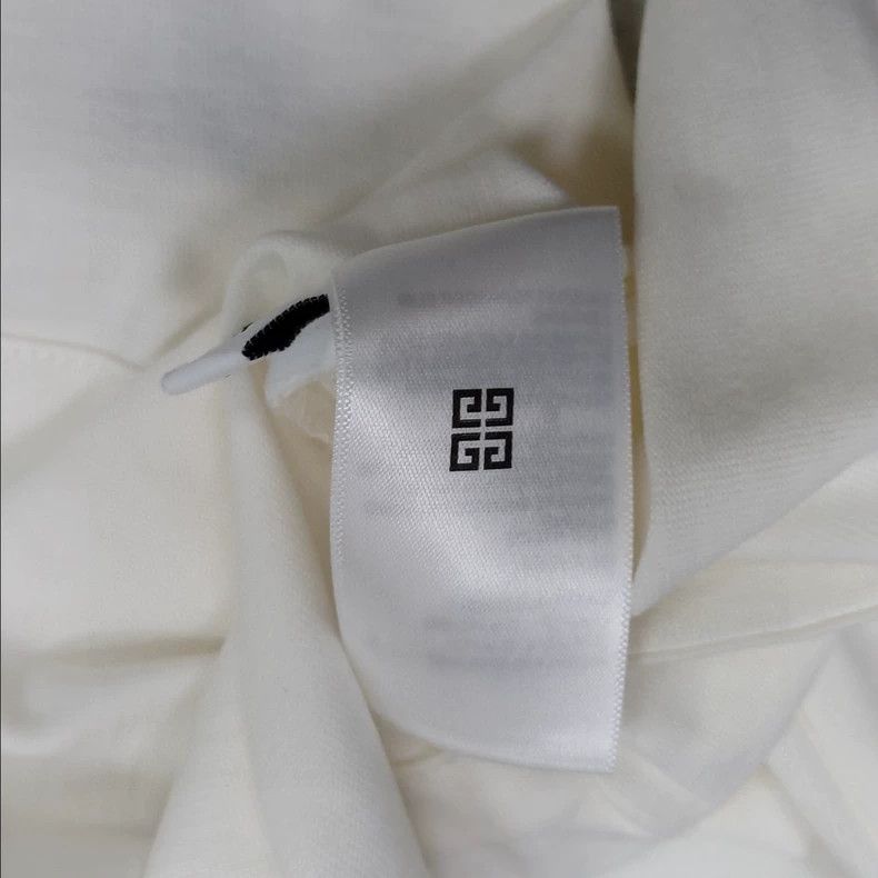 Givenchy Givenchy Princess and Castle Print White Short Sleeve Roun Size US XL / EU 56 / 4 - 9 Thumbnail