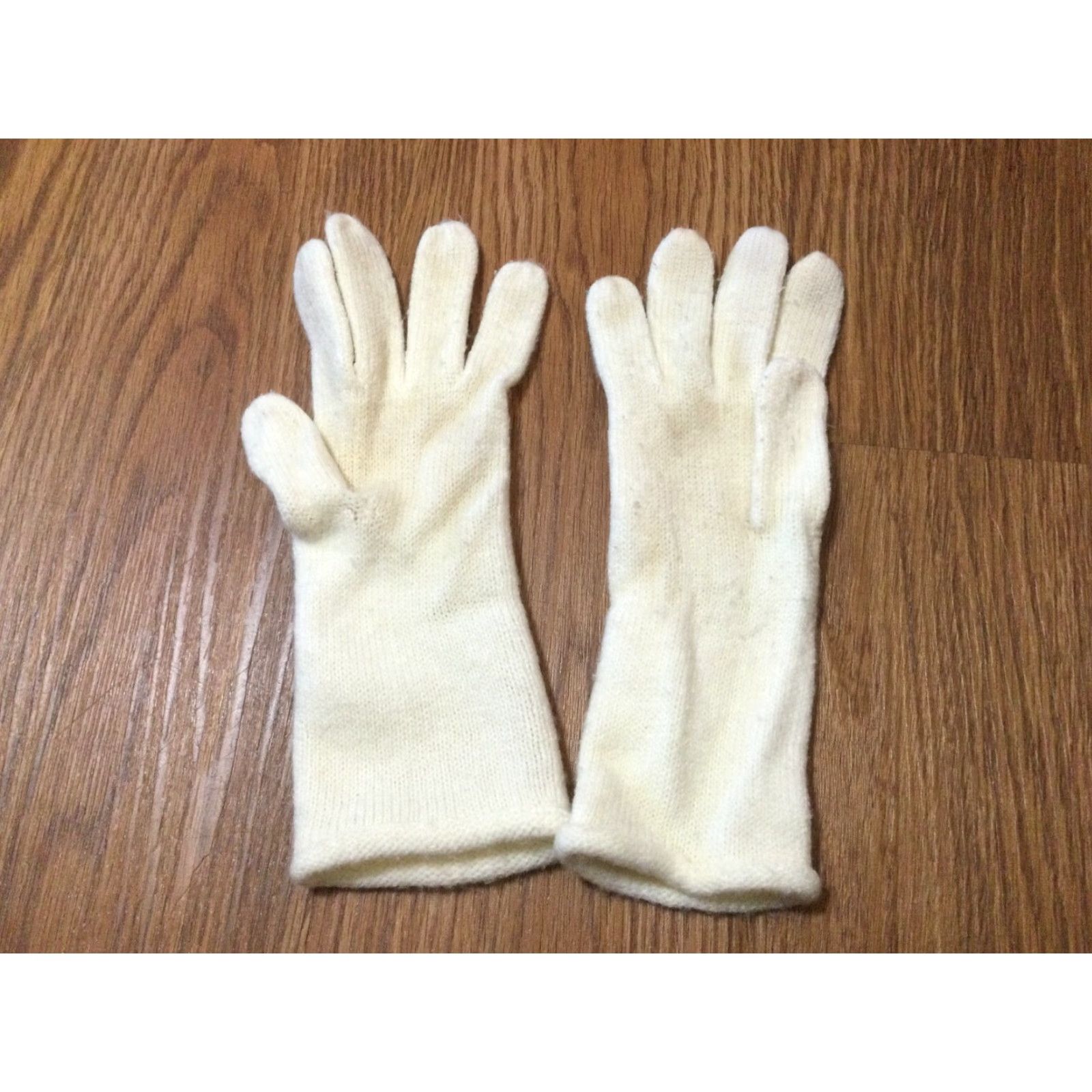 Vintage VINTAGE Ivory Knit Gloves 1980s Unisex Adults Everyday Accessories Size ONE SIZE - 3 Thumbnail