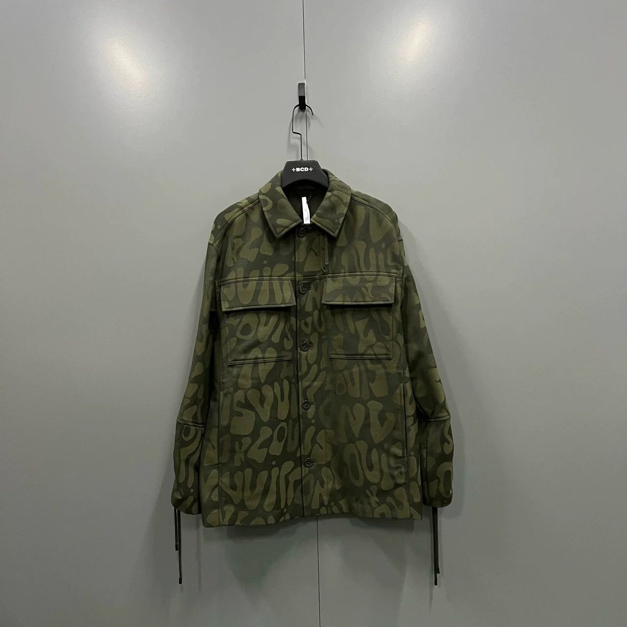 Louis Vuitton Louis Vuitton Monogram Letter Cuffed Jacket Size US S / EU 44-46 / 1 - 1 Thumbnail