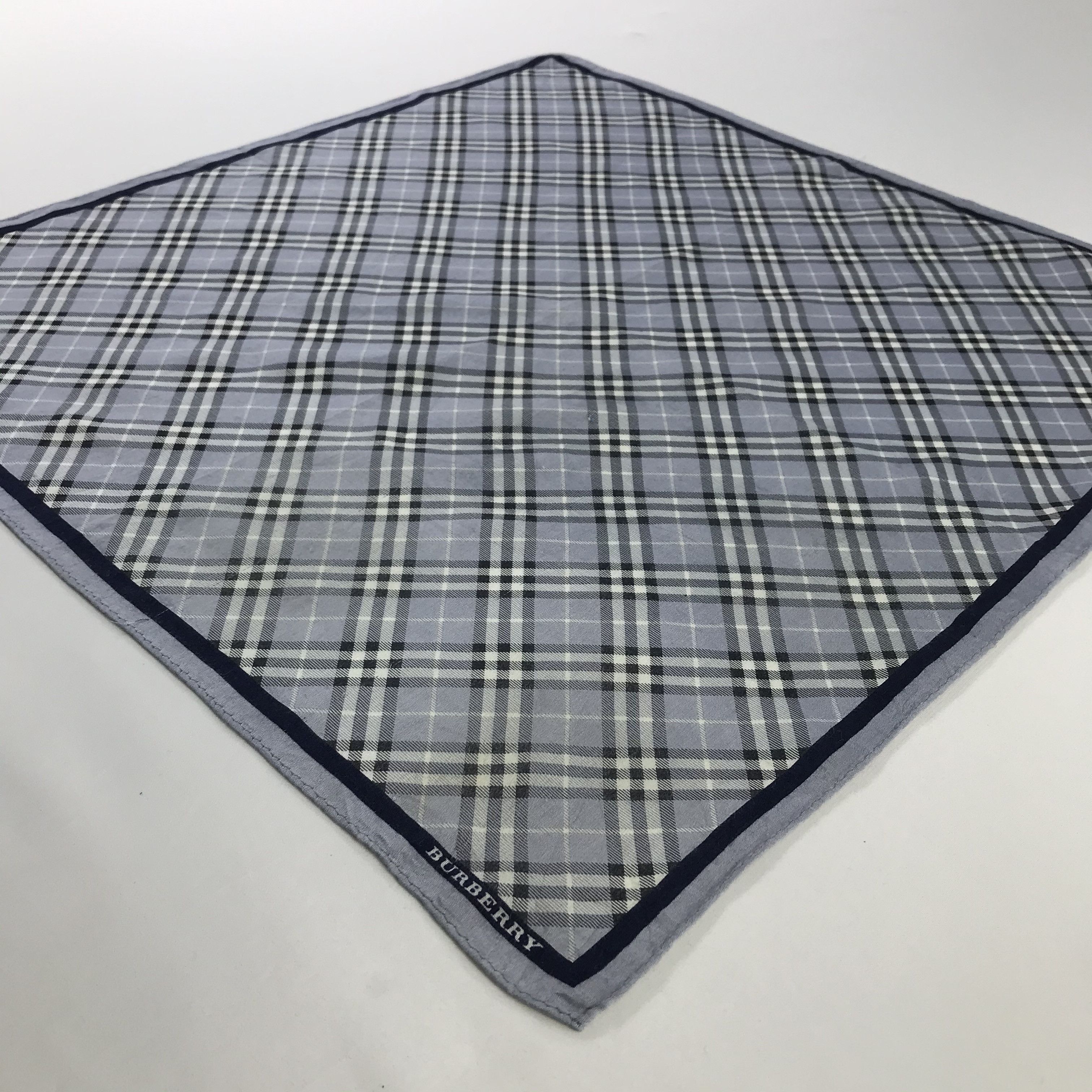 Burberry × Vintage Burberry Bandana / Handkerchief / Neckerchief - S1014 Size ONE SIZE - 2 Thumbnail