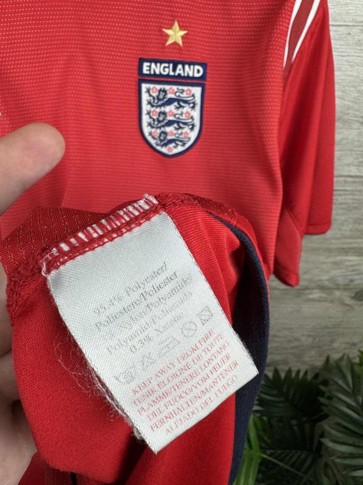 Umbro × Vintage Umbro England 🏴󠁧󠁢󠁥󠁮󠁧󠁿 2004 2006 soccer jersey size L Size US L / EU 52-54 / 3 - 9 Thumbnail