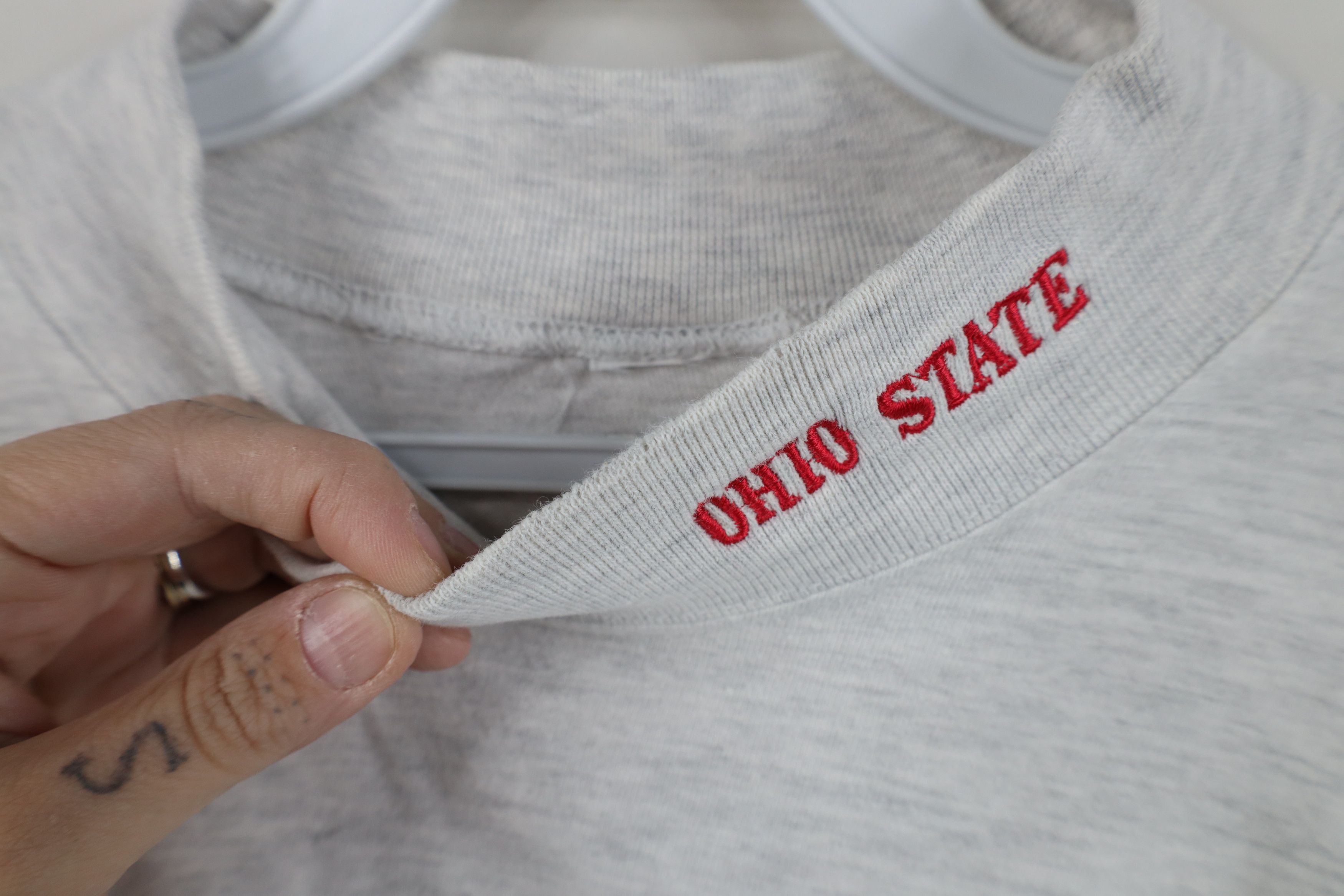 Vintage Vintage 90s Ohio State University Mock Neck T-Shirt Gray Size US L / EU 52-54 / 3 - 5 Thumbnail