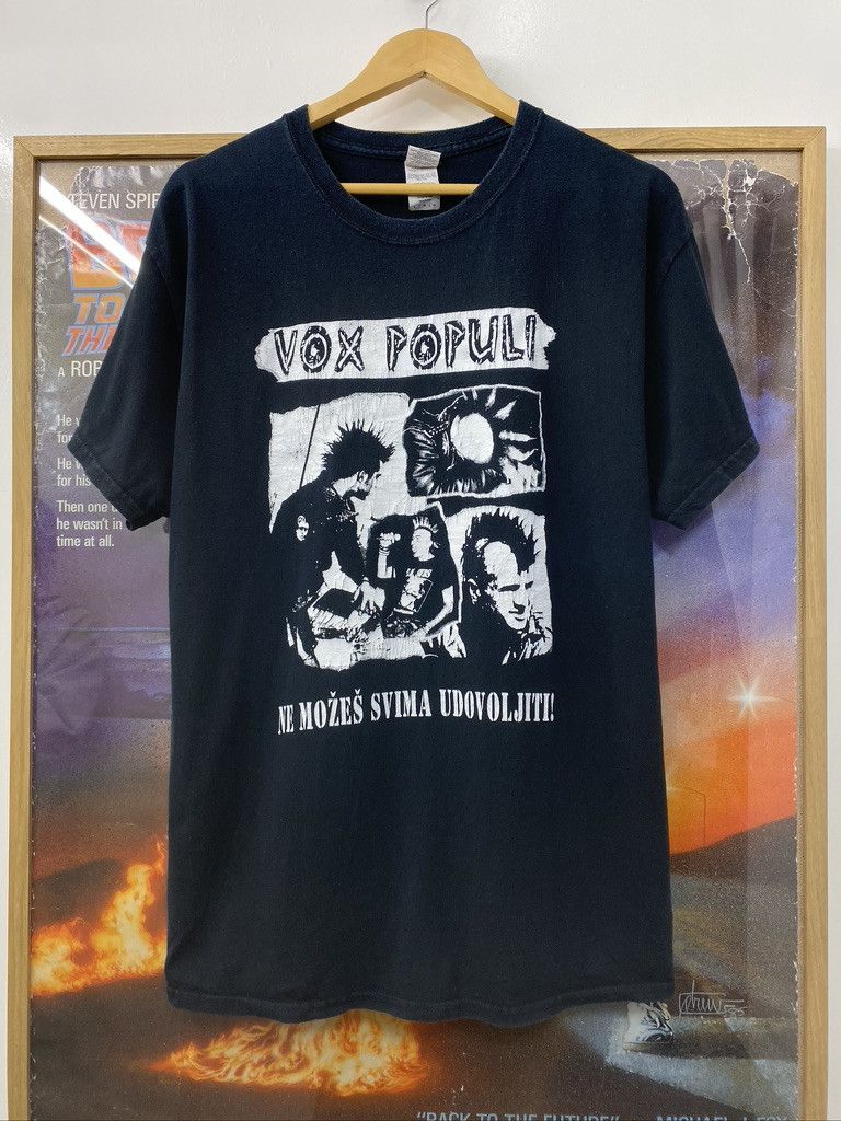 Band Tees × Gildan Vox Populi Ne Možeš Svima Udovoljiti Punk Band T Shirt Size US L / EU 52-54 / 3 - 1 Thumbnail