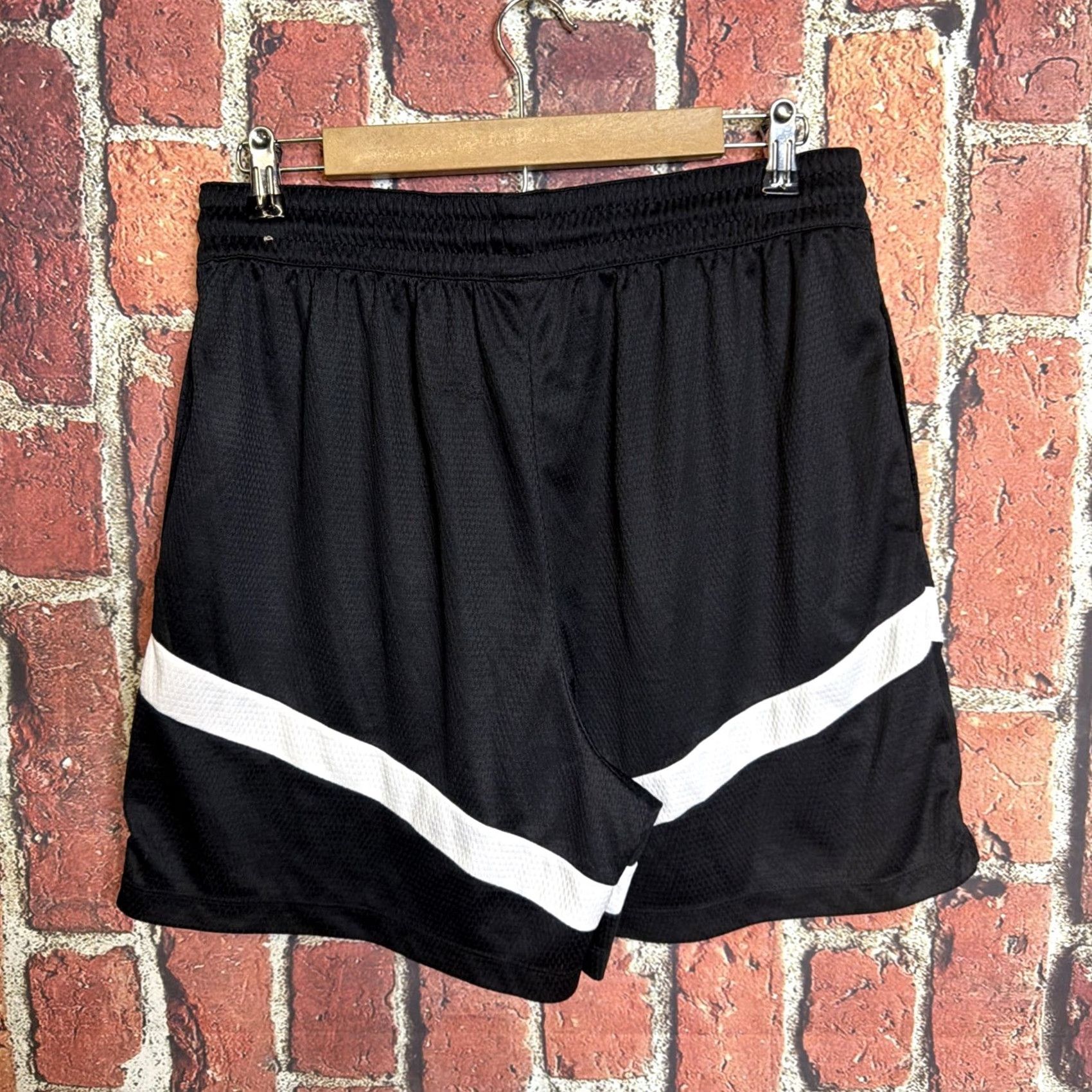 Nike Nike Men’s Dri-FIT Basketball Shorts FQ5527 013 Black White Size Large L Black Basketball Mens Size US 33 - 4 Thumbnail
