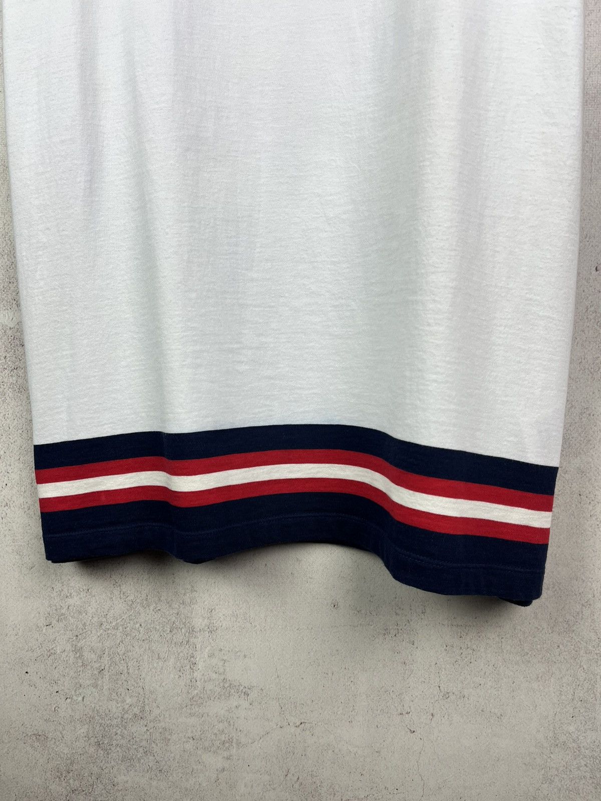 Moncler Moncler France Luxury Classic T-Shirt Rare Retro Hype Y2K Size US L / EU 52-54 / 3 - 3 Thumbnail