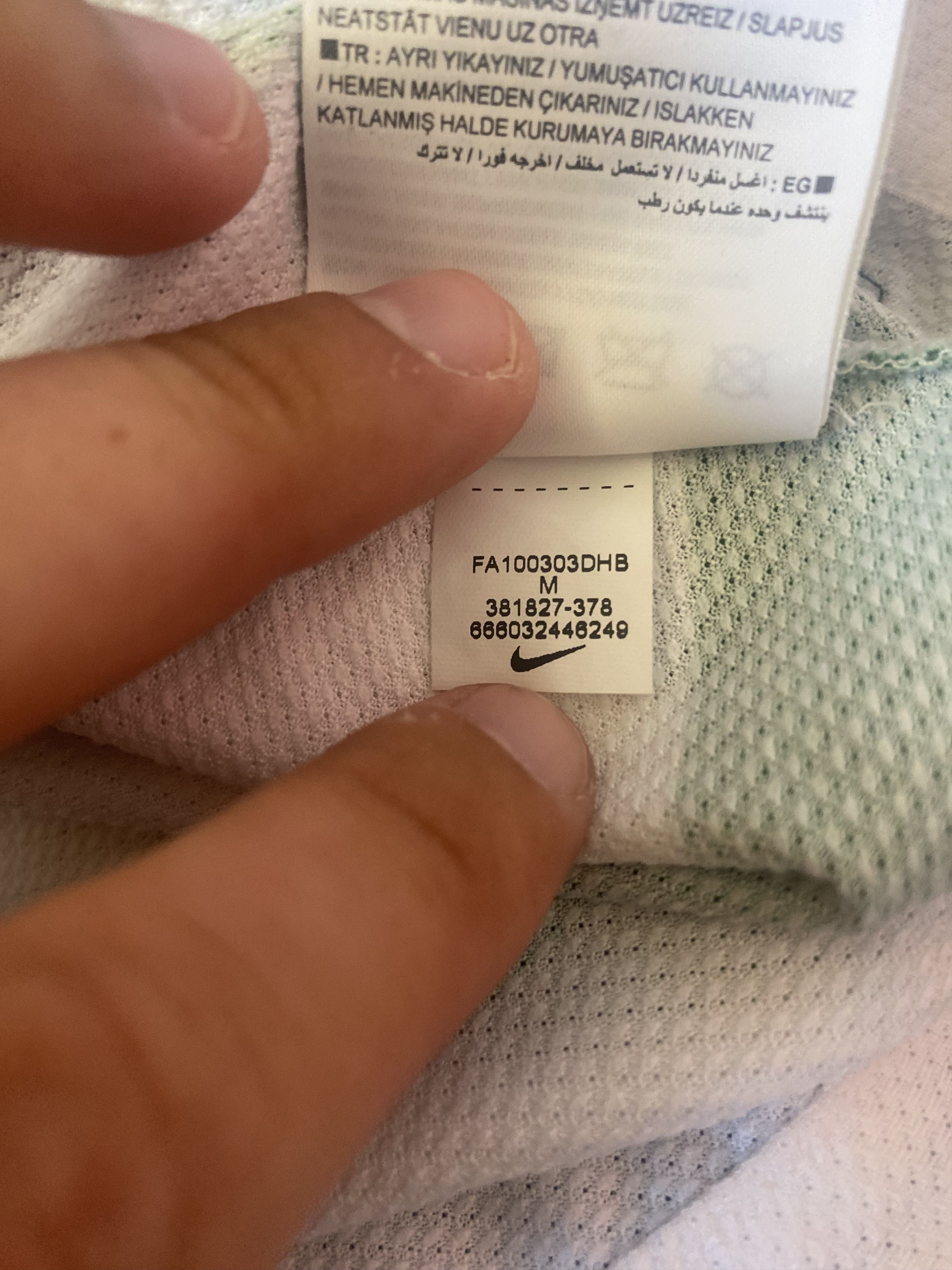 Nike CELTIC F.C. 2010 - 2012 - Nike - children's - UNIQUE Size US XXS / EU 40 - 5 Thumbnail