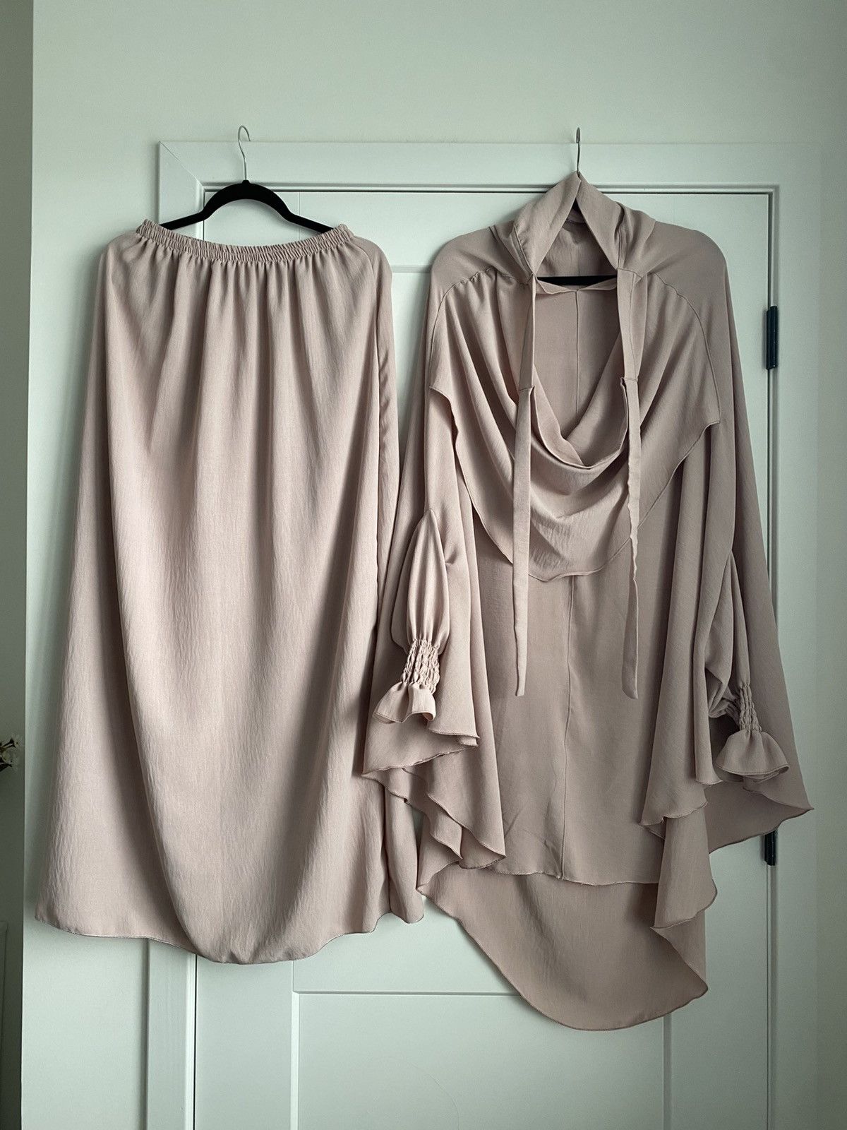 Other Women 2pc Prayer Dress Hijab/Niqab Khimar Skirt Pink New Size L / US 10 / IT 46 - 2 Thumbnail